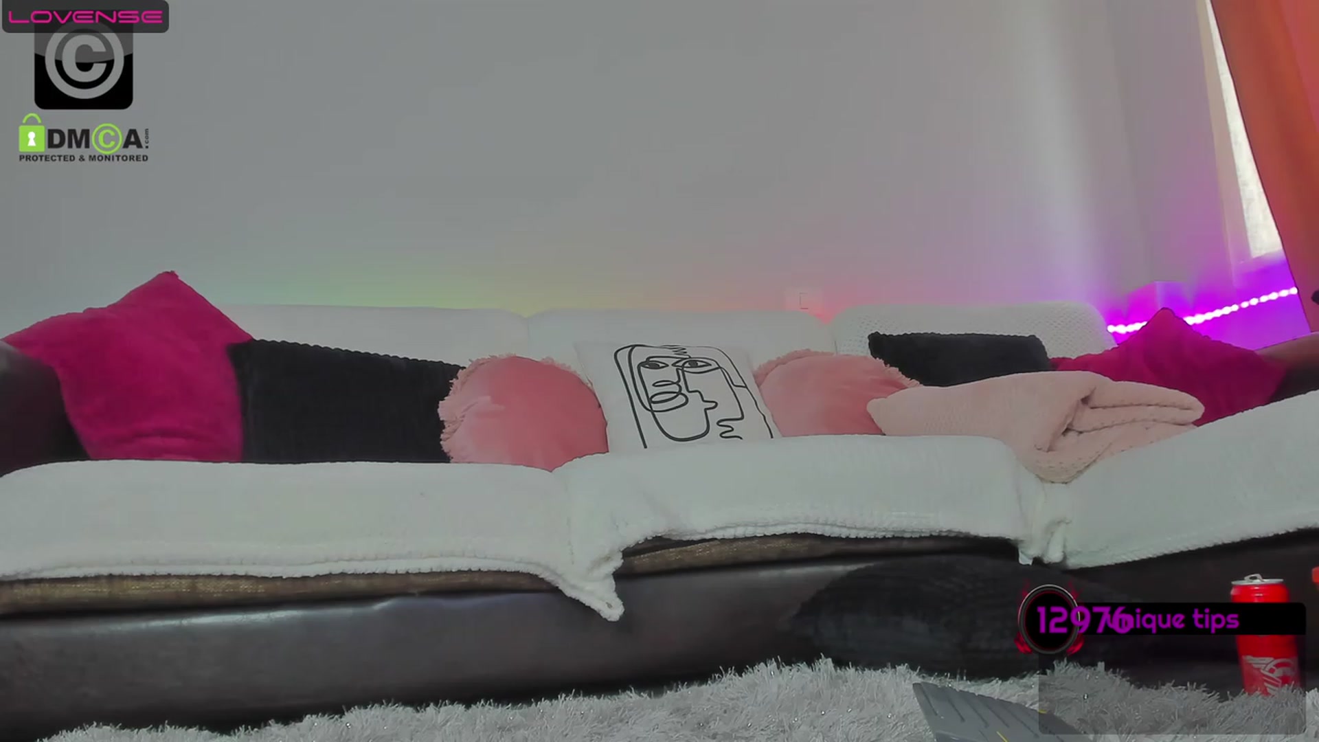 Gallery image thumbnail from InkedGoldie's myfreecams stream on, 05/08/2023, 11:26 image 14 of 20