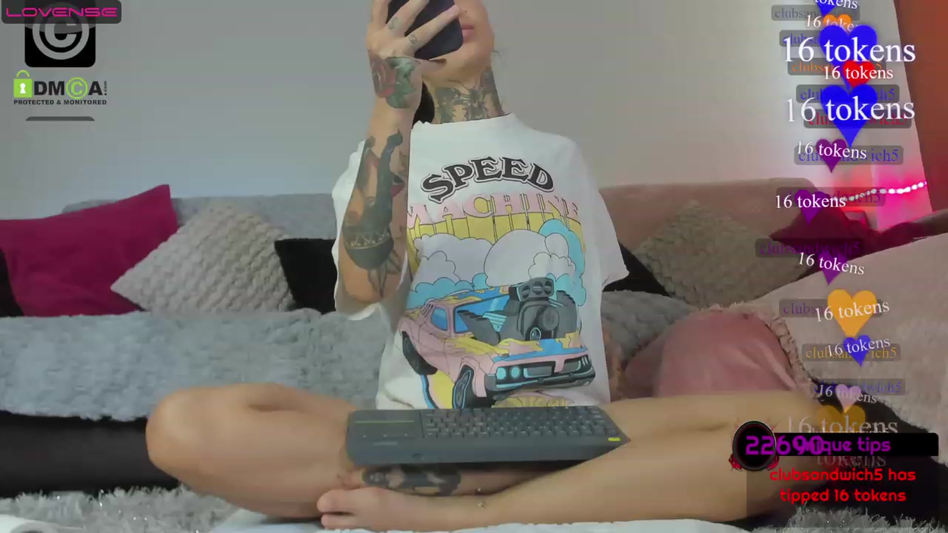 Gallery image thumbnail from InkedGoldie's myfreecams stream on, 06/05/2023, 10:56 image 8 of 20