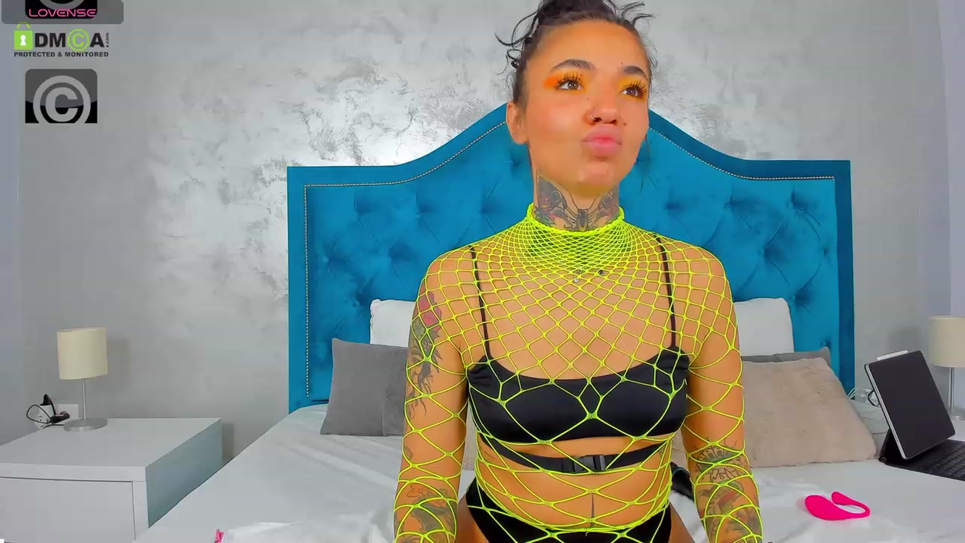 Gallery image thumbnail from InkedGoldie's myfreecams stream on, 02/01/2024, 13:21 image 17 of 20
