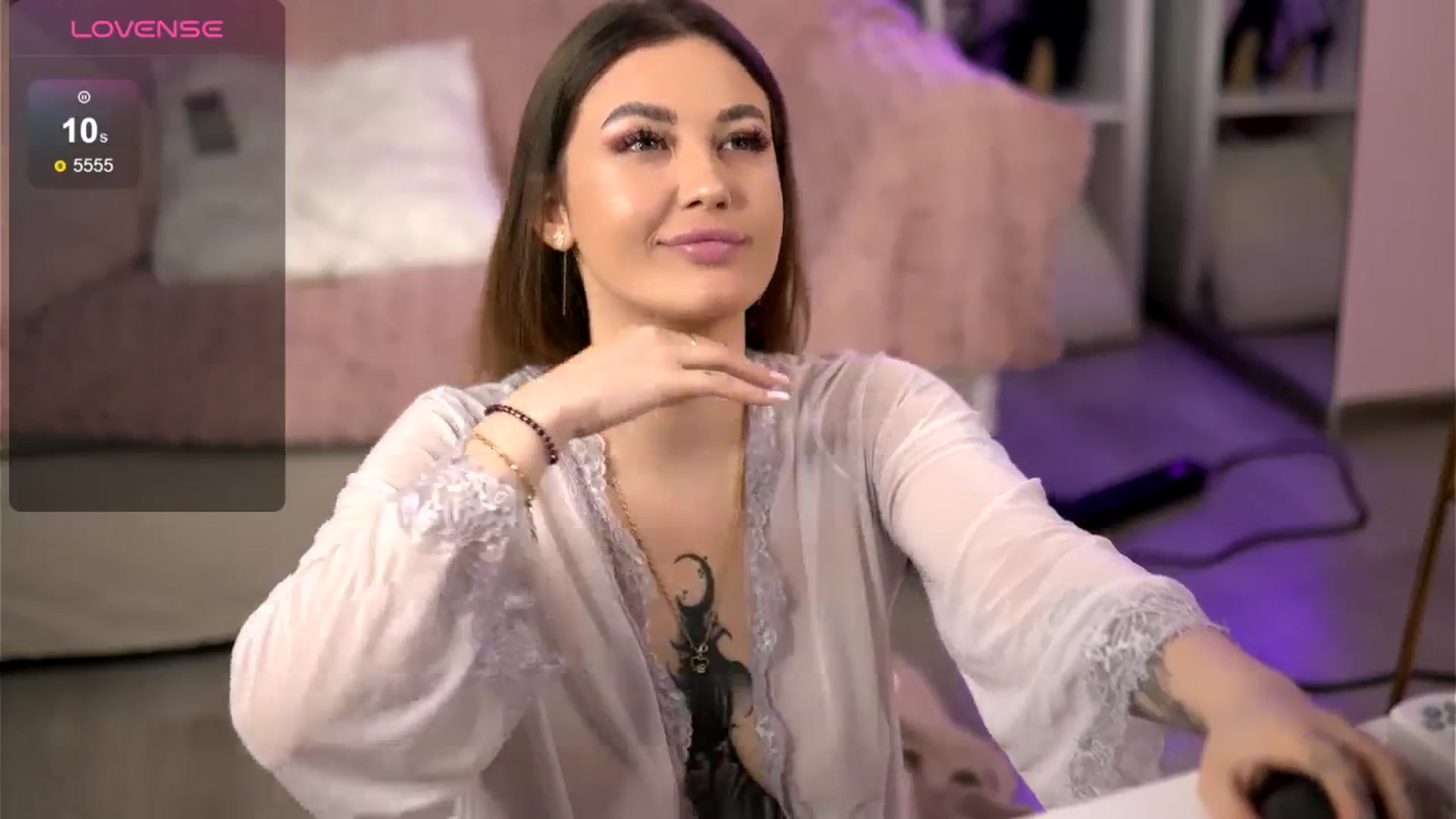Gallery image thumbnail from InkedLuna's myfreecams stream on, 05/03/2025, 21:22 image 15 of 20
