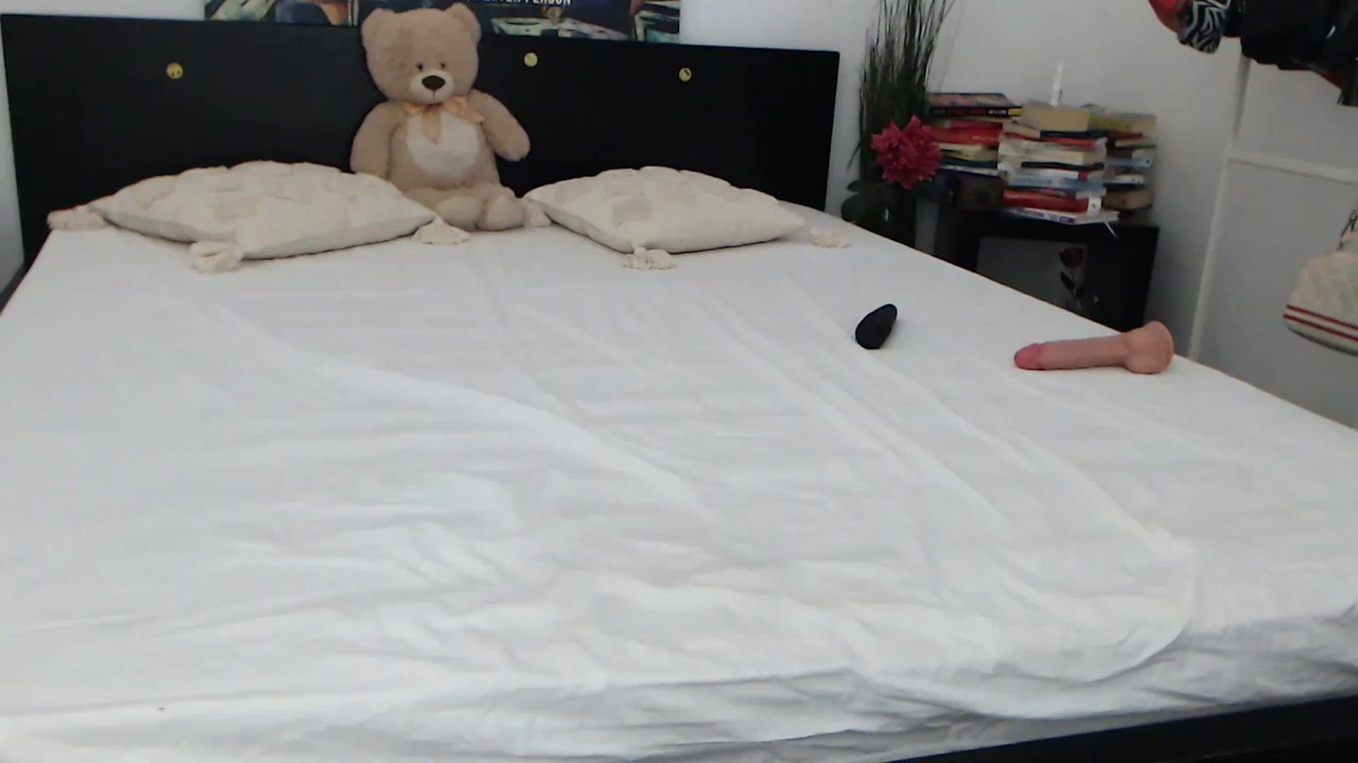 Gallery image thumbnail from InnaSense's myfreecams stream on, 11/21/2022, 10:12 image 10 of 20