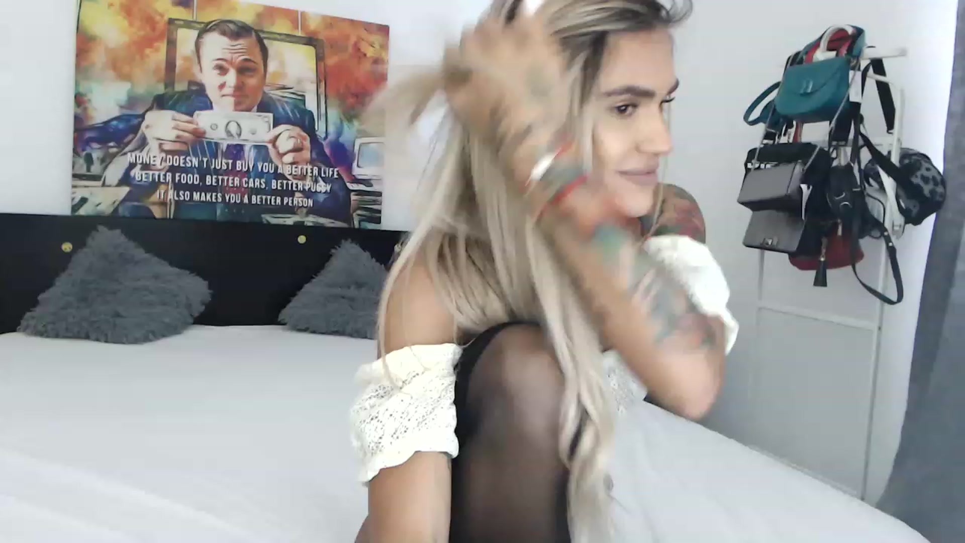 Gallery image thumbnail from InnaSense's myfreecams stream on, 03/02/2023, 12:57 image 2 of 20