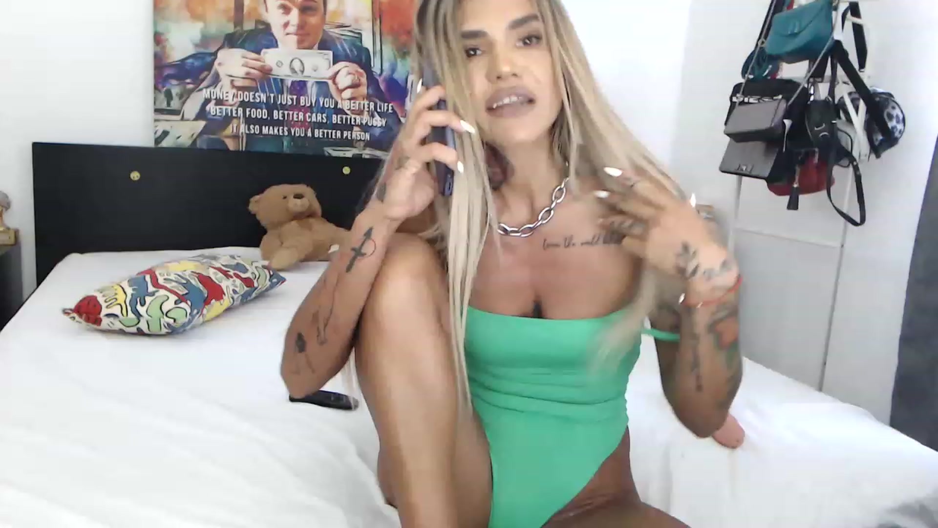 Gallery image thumbnail from InnaSense's myfreecams stream on, 03/09/2023, 13:30 image 5 of 20