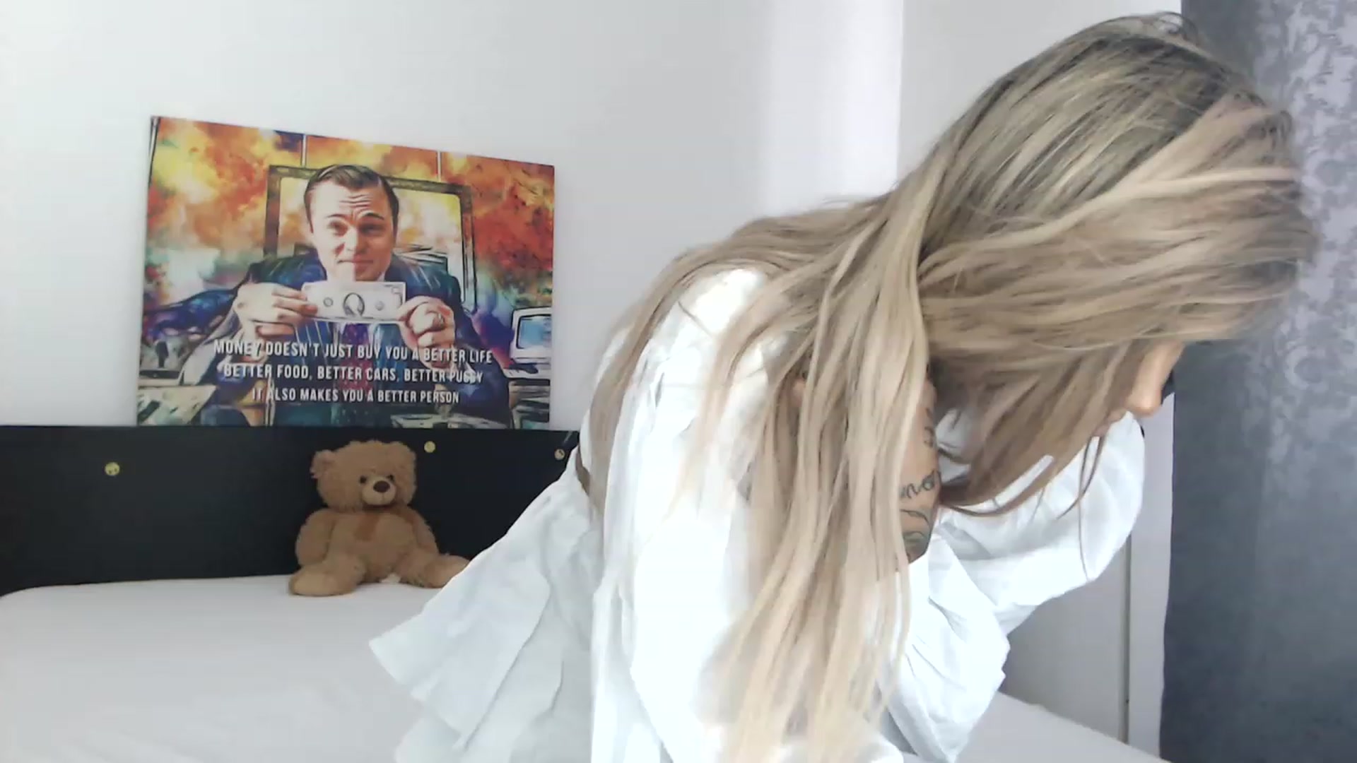 Gallery image thumbnail from InnaSense's myfreecams stream on, 04/06/2023, 09:30 image 10 of 20