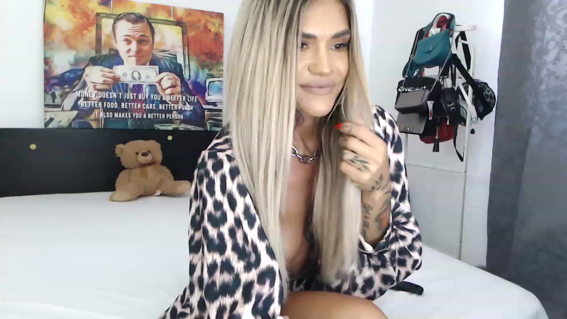 Gallery image thumbnail from InnaSense's myfreecams stream on, 04/09/2023, 10:35 image 3 of 20