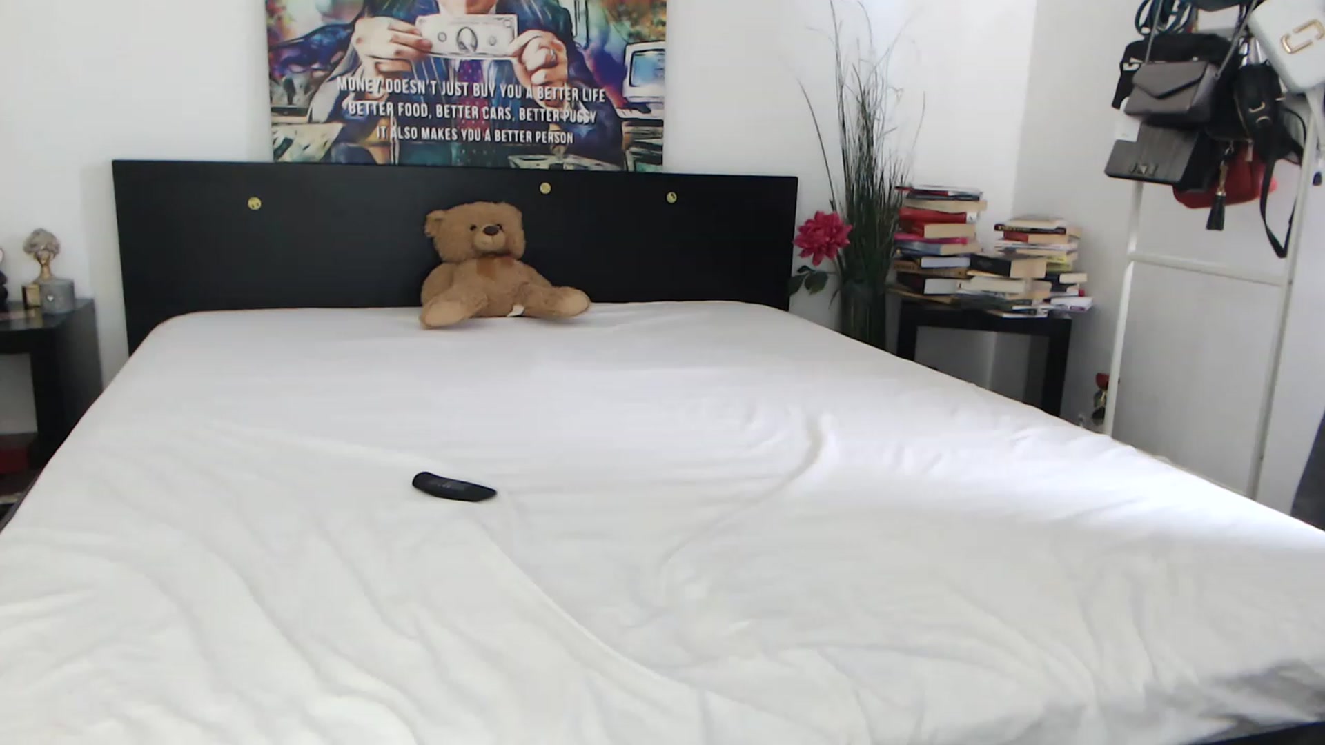 Gallery image thumbnail from InnaSense's myfreecams stream on, 04/28/2023, 10:23 image 10 of 20