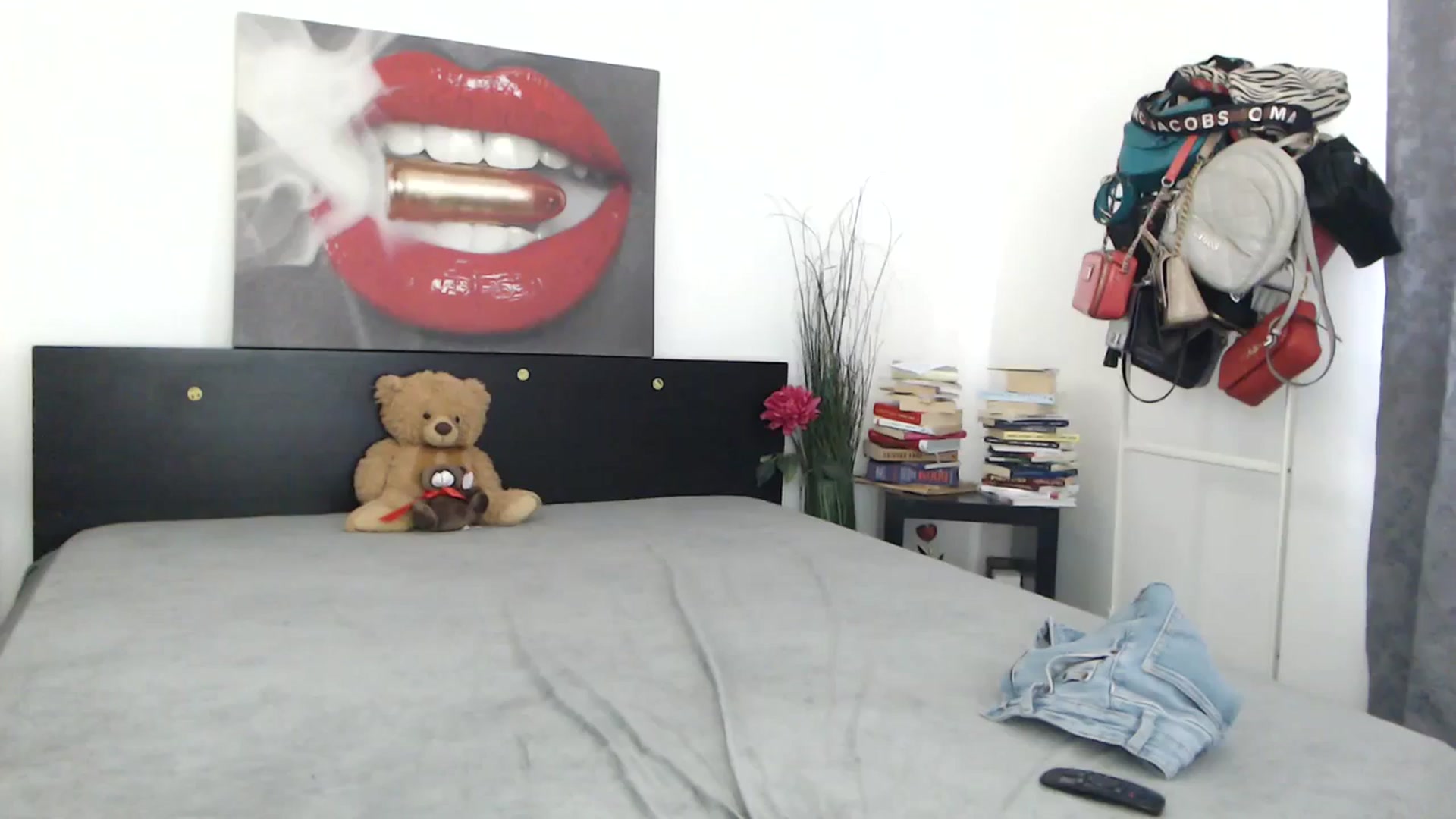 Gallery image thumbnail from InnaSense's myfreecams stream on, 09/01/2023, 12:56 image 16 of 20