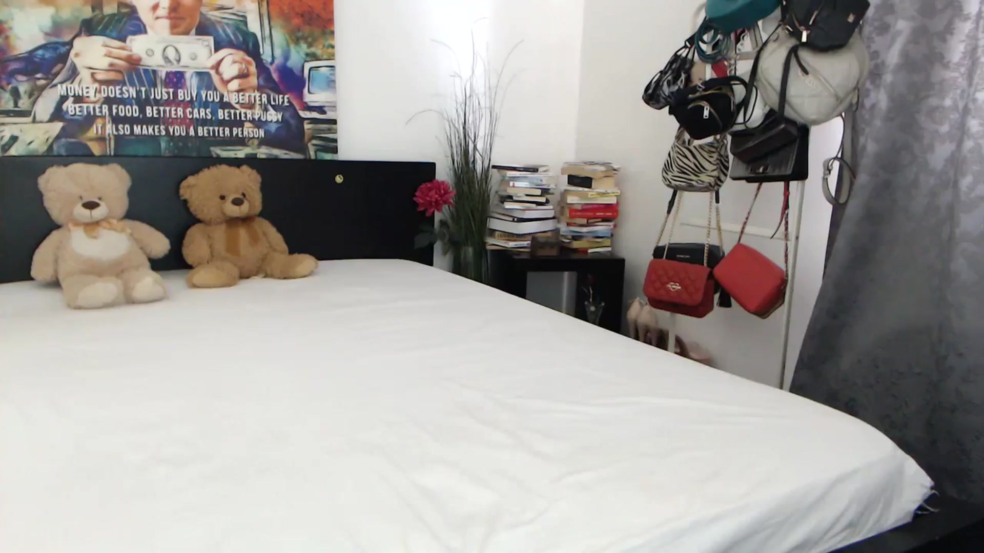 Gallery image thumbnail from InnaSense's myfreecams stream on, 04/04/2024, 12:51 image 3 of 20
