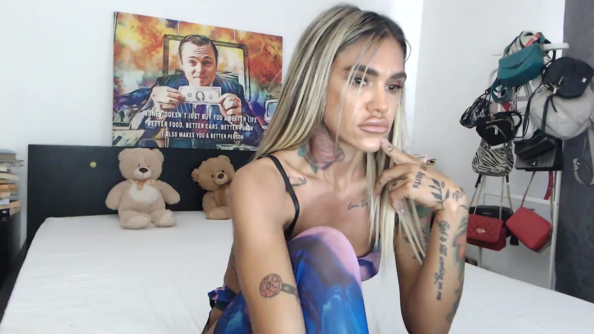 Gallery image thumbnail from InnaSense's myfreecams stream on, 05/10/2024, 12:30 image 7 of 20