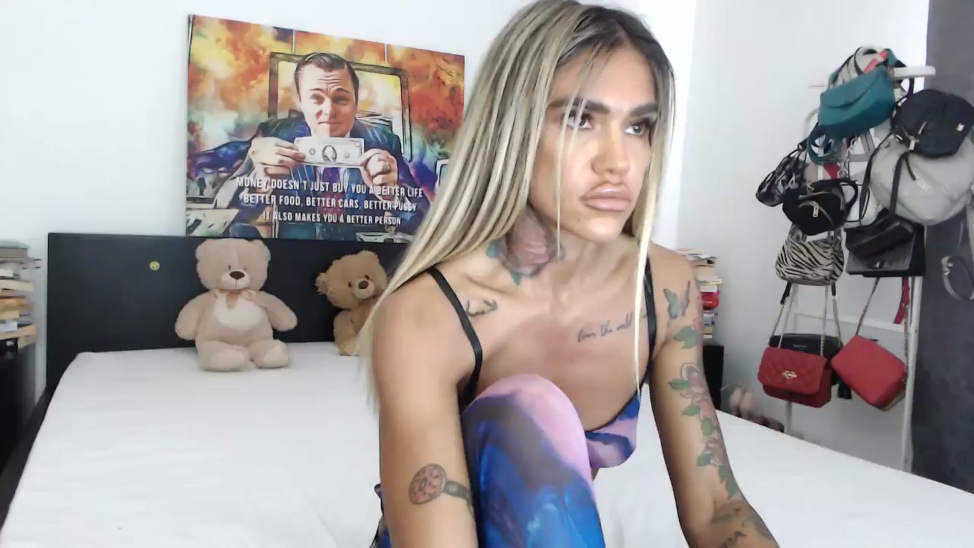 Gallery image thumbnail from InnaSense's myfreecams stream on, 05/10/2024, 12:30 image 15 of 20