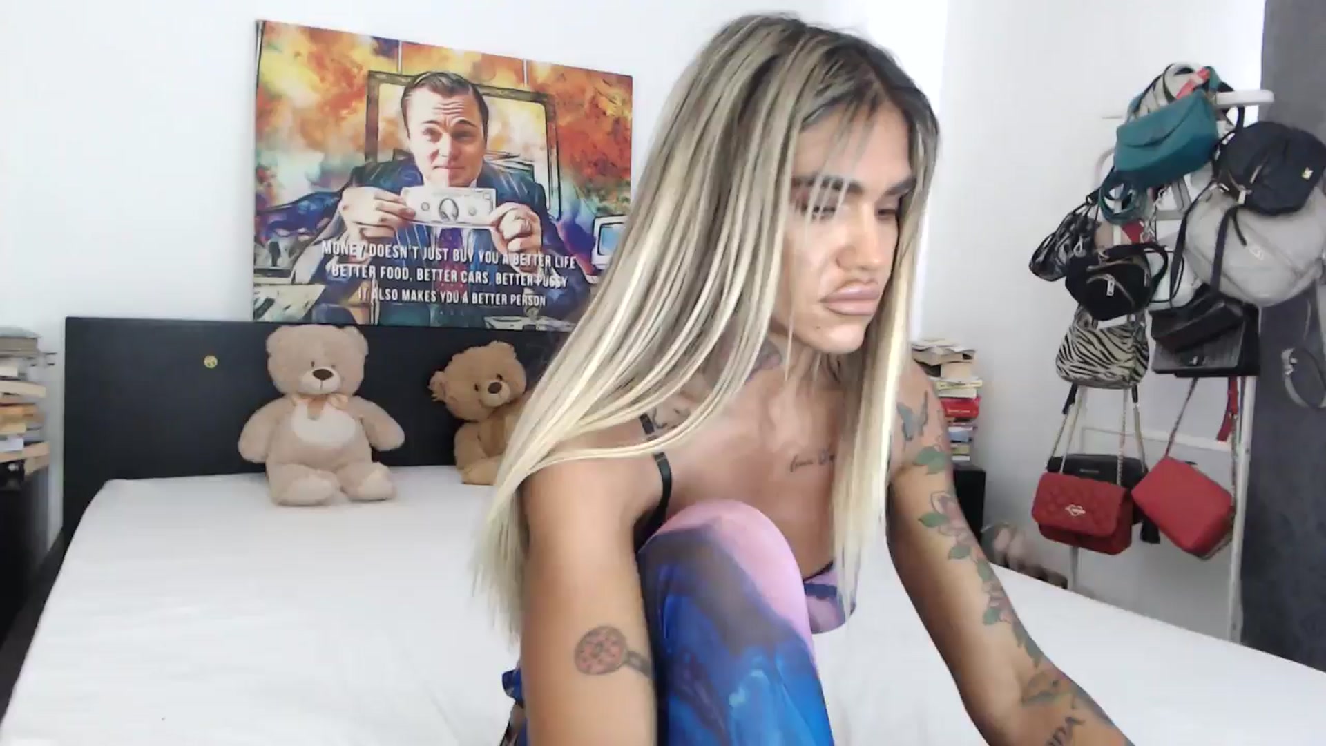 Gallery image thumbnail from InnaSense's myfreecams stream on, 05/10/2024, 12:30 image 18 of 20