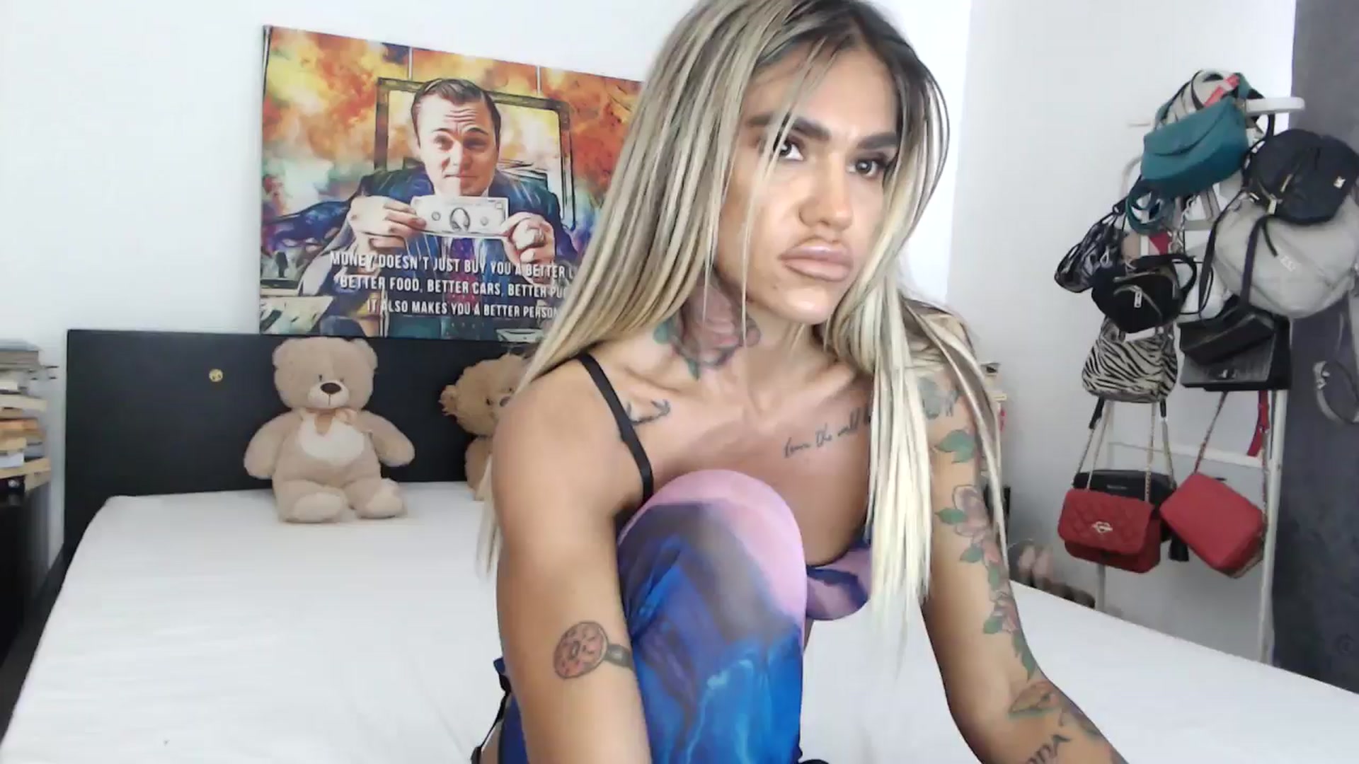 Gallery image thumbnail from InnaSense's myfreecams stream on, 05/10/2024, 12:30 image 12 of 20