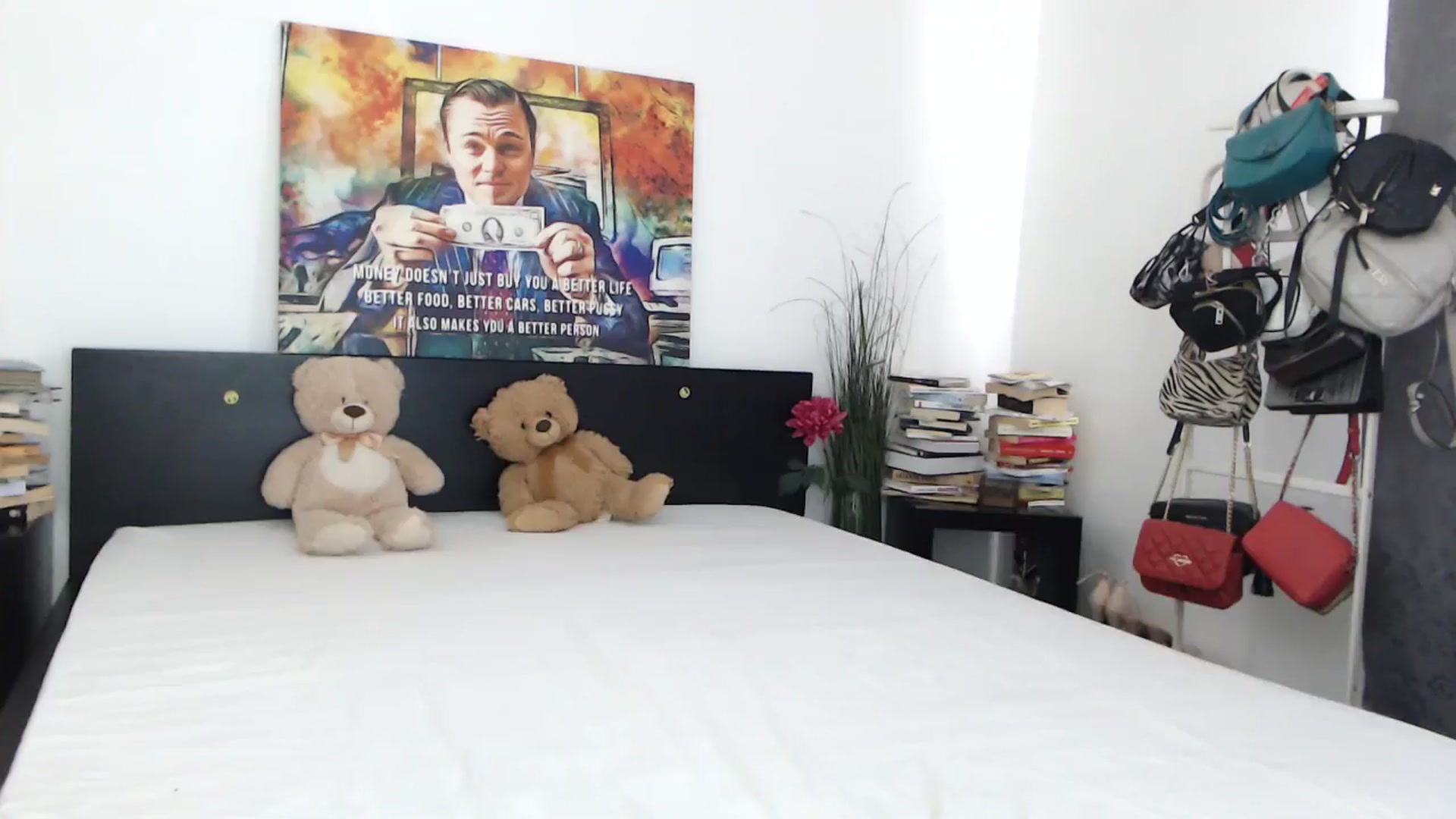 Gallery image thumbnail from InnaSense's myfreecams stream on, 05/10/2024, 12:30 image 19 of 20