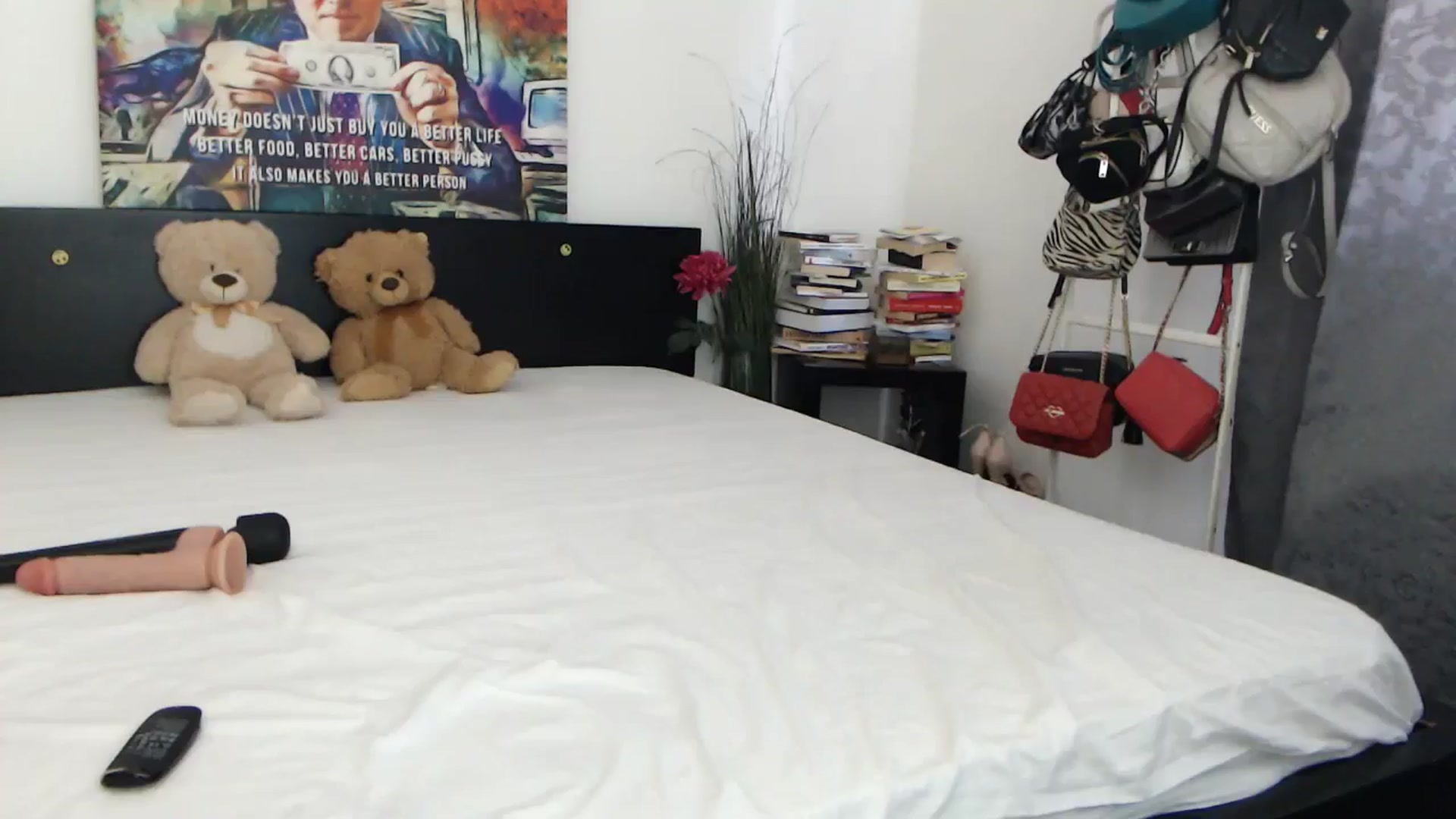 Gallery image thumbnail from InnaSense's myfreecams stream on, 05/11/2024, 11:28 image 9 of 20