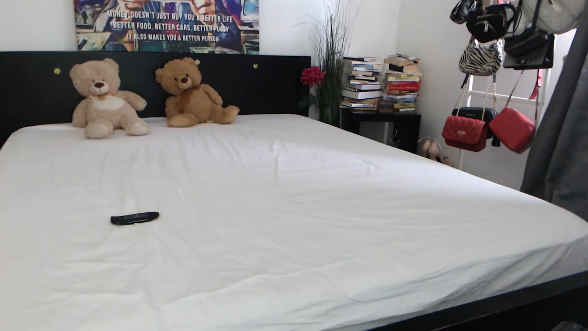 Gallery image thumbnail from InnaSense's myfreecams stream on, 05/14/2024, 12:24 image 16 of 20