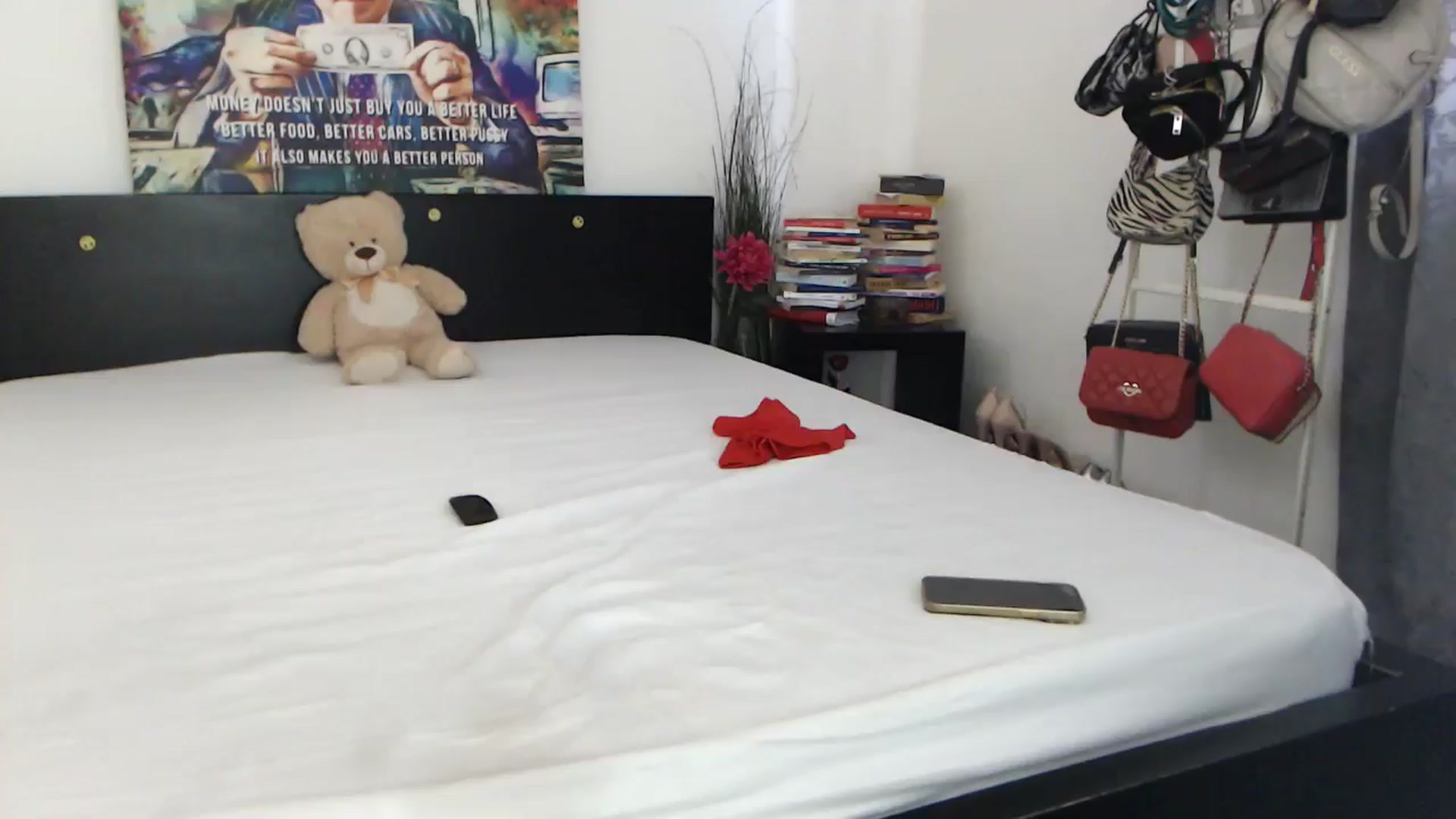 Gallery image thumbnail from InnaSense's myfreecams stream on, 07/27/2024, 12:05 image 14 of 20