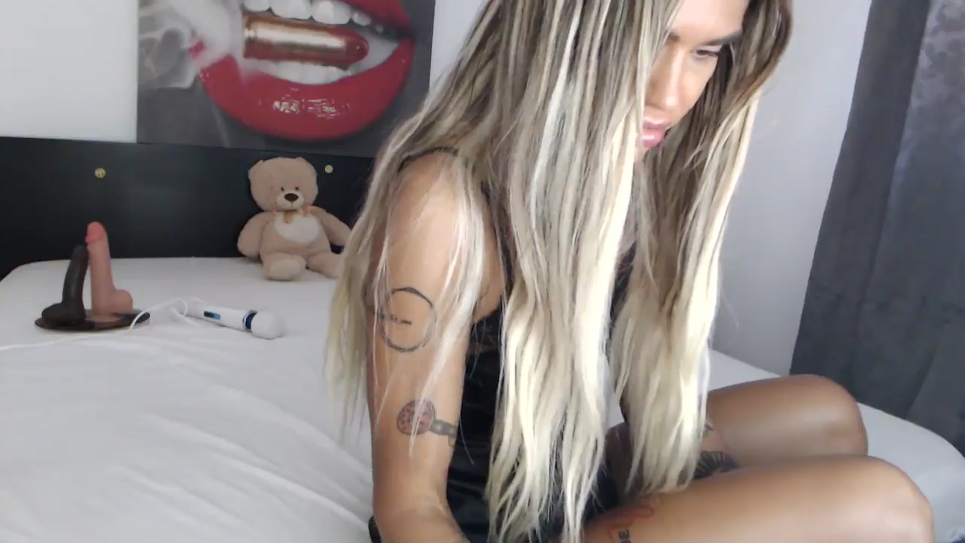 Gallery image thumbnail from InnaSense's myfreecams stream on, 11/17/2024, 12:57 image 15 of 20