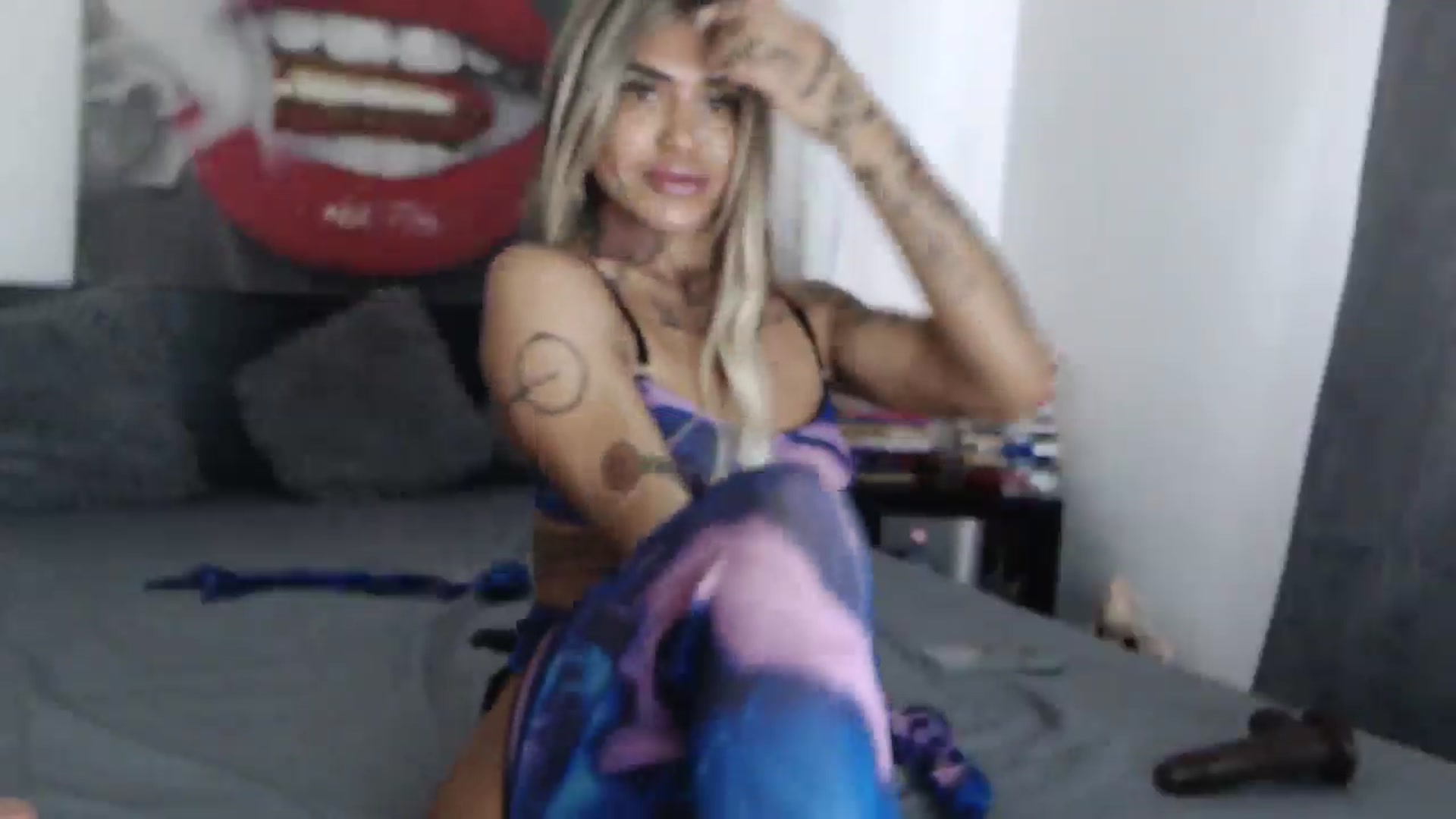 Gallery image thumbnail from InnaSense's myfreecams stream on, 11/22/2024, 11:01 image 14 of 20