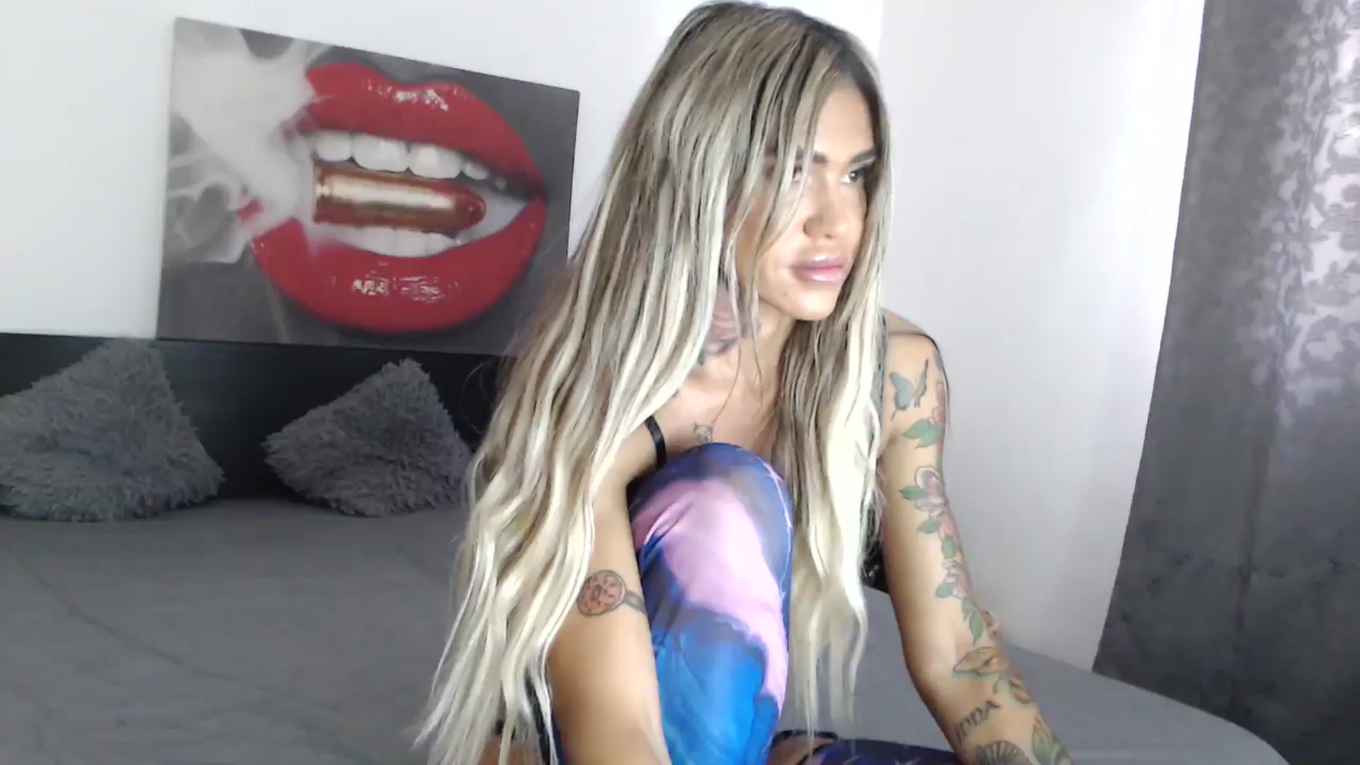 Gallery image thumbnail from InnaSense's myfreecams stream on, 11/27/2024, 09:59 image 16 of 20