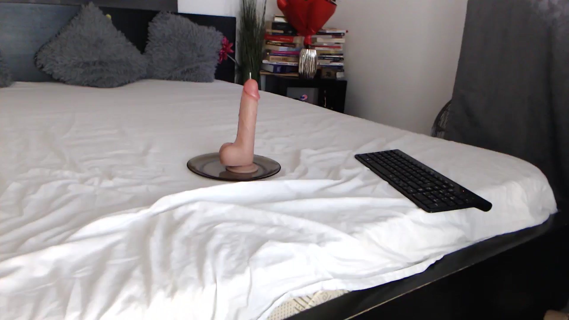 Gallery image thumbnail from InnaSense's myfreecams stream on, 12/01/2024, 13:08 image 10 of 20