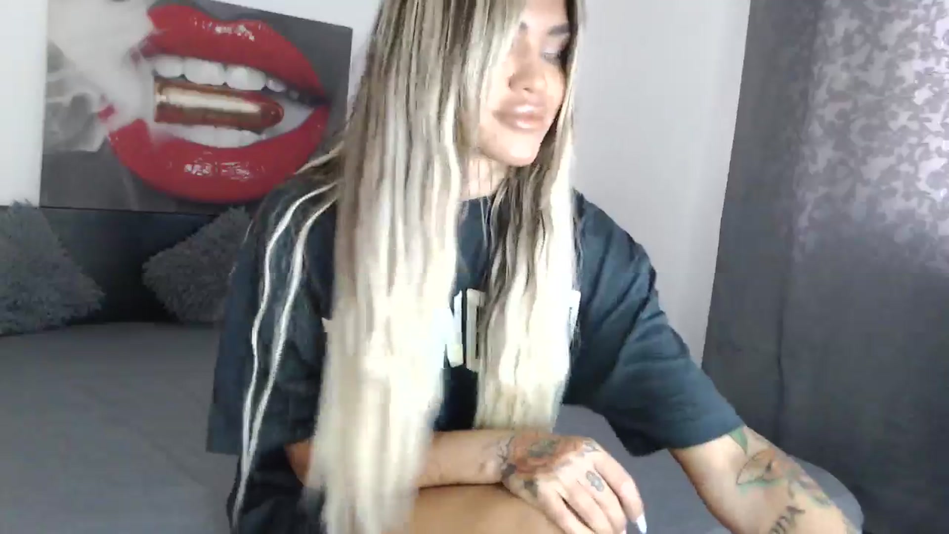 Gallery image thumbnail from InnaSense's myfreecams stream on, 12/03/2024, 11:02 image 4 of 20