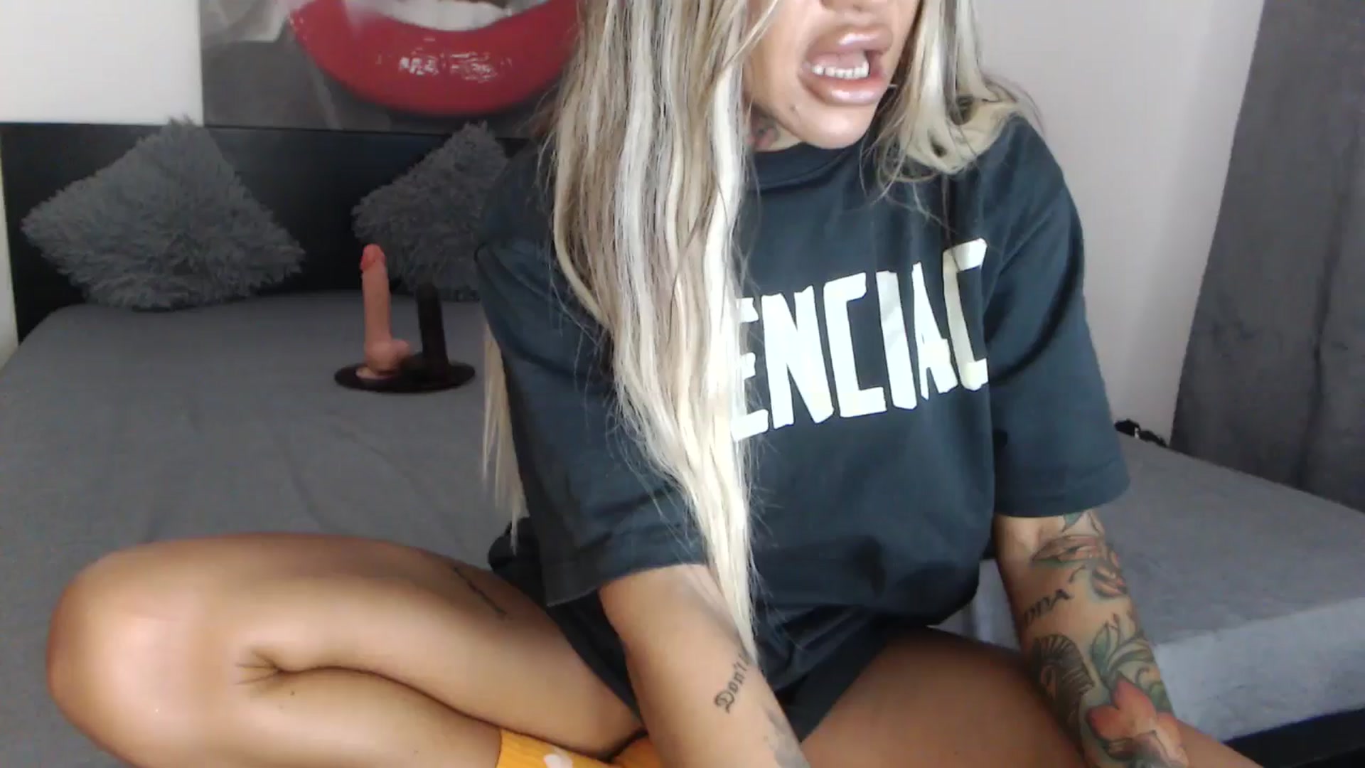 Gallery image thumbnail from InnaSense's myfreecams stream on, 12/03/2024, 12:41 image 9 of 20