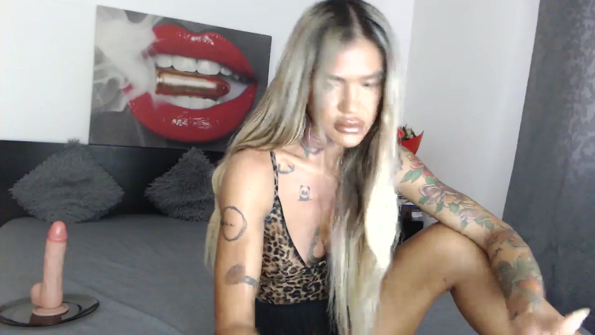 Gallery image thumbnail from InnaSense's myfreecams stream on, 12/06/2024, 10:45 image 18 of 20