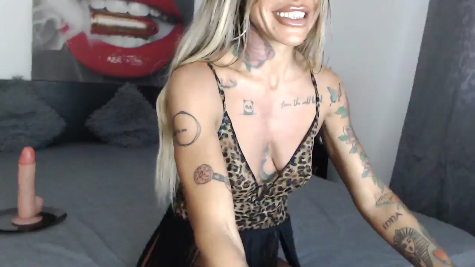 Gallery image thumbnail from InnaSense's myfreecams stream on, 12/06/2024, 13:10 image 7 of 20
