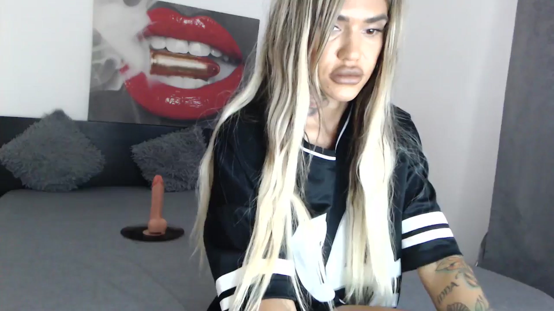 Gallery image thumbnail from InnaSense's myfreecams stream on, 12/11/2024, 10:48 image 13 of 20