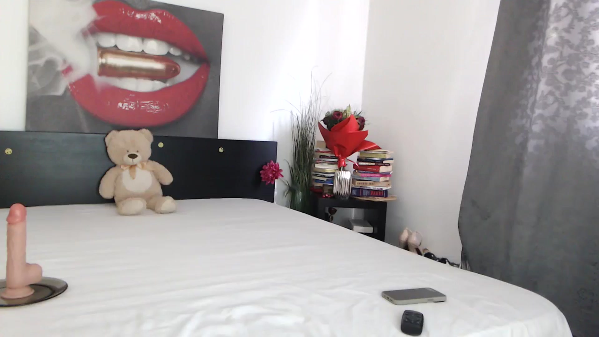 Gallery image thumbnail from InnaSense's myfreecams stream on, 12/17/2024, 11:54 image 19 of 20