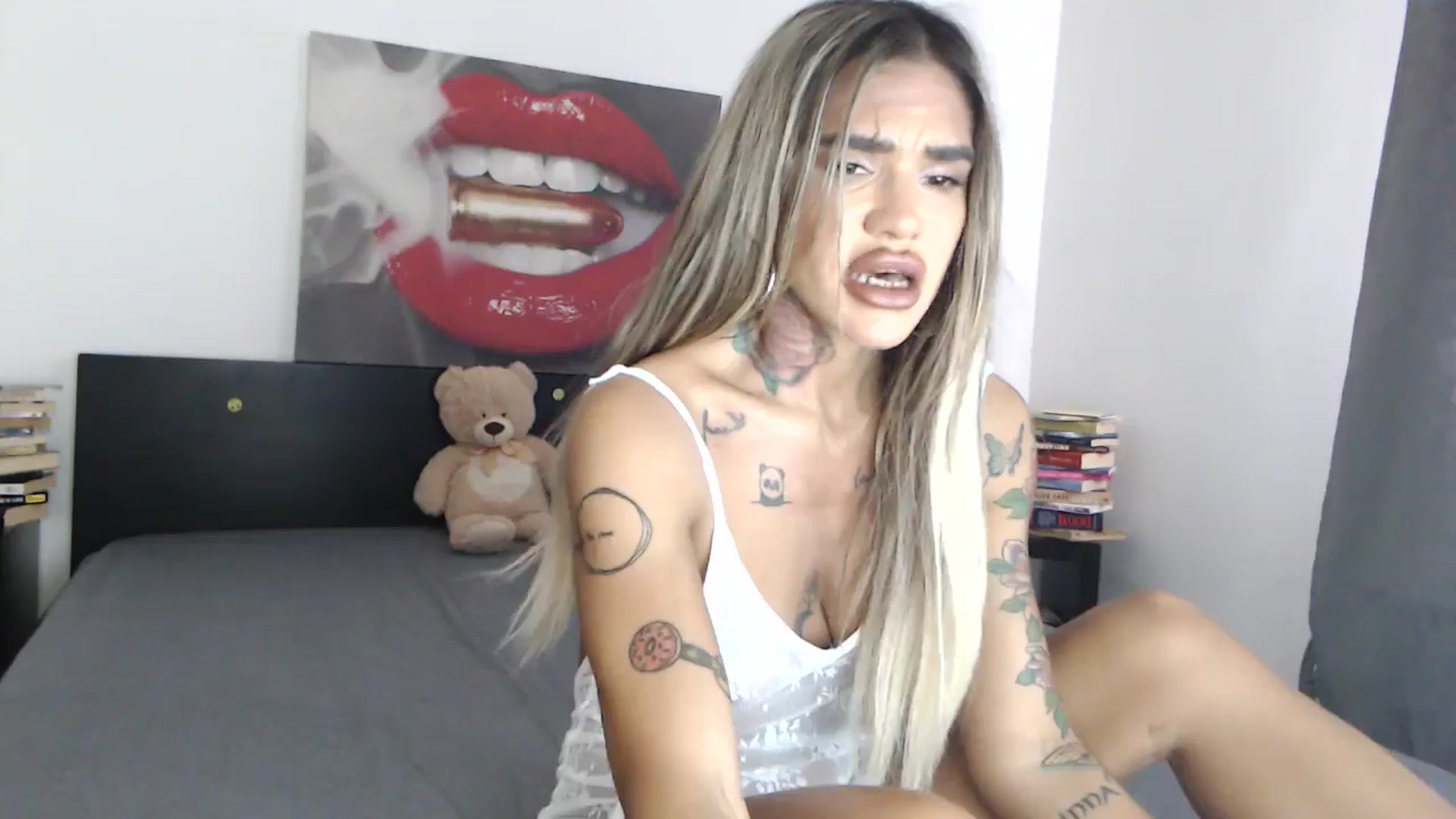 Gallery image thumbnail from InnaSense's myfreecams stream on, 01/03/2025, 10:14 image 15 of 20