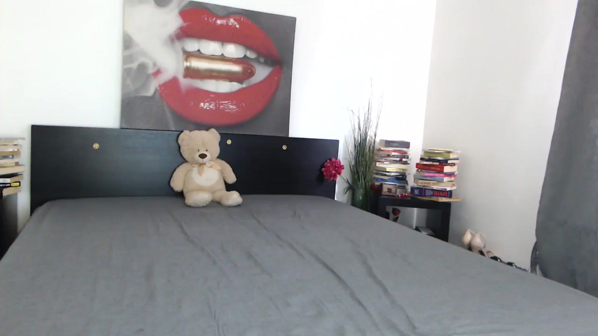 Gallery image thumbnail from InnaSense's myfreecams stream on, 01/03/2025, 10:14 image 9 of 20
