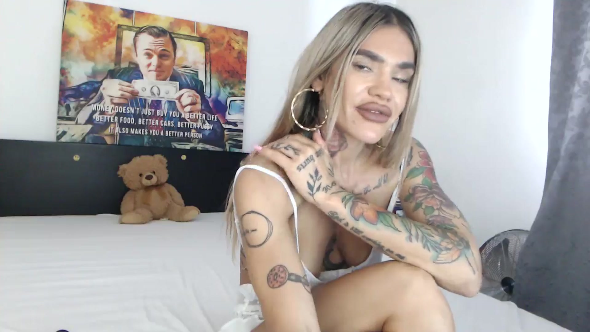 Gallery image thumbnail from InnaSense's myfreecams stream on, 06/01/2025, 08:21 image 20 of 20