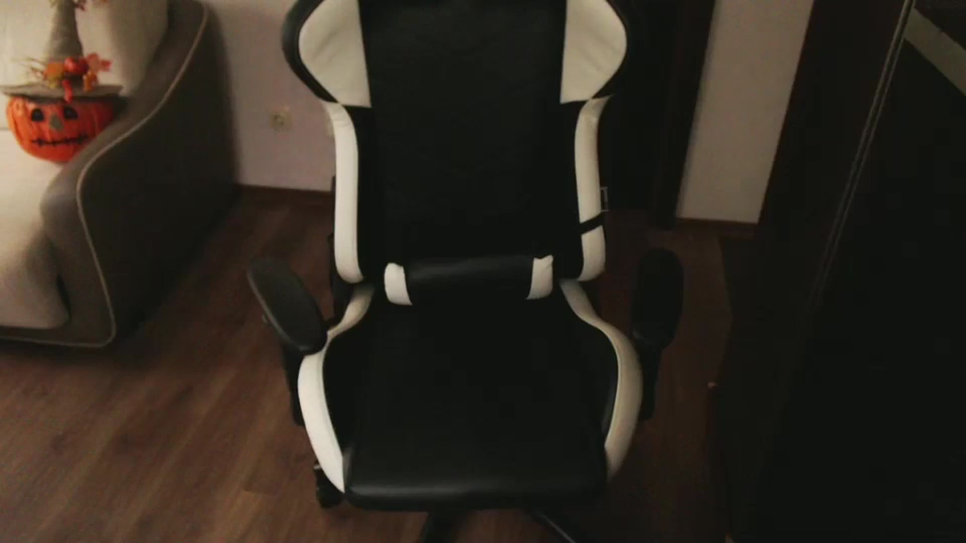 Gallery image thumbnail from InnaVeles's myfreecams stream on, 10/15/2024, 08:11 image 3 of 20