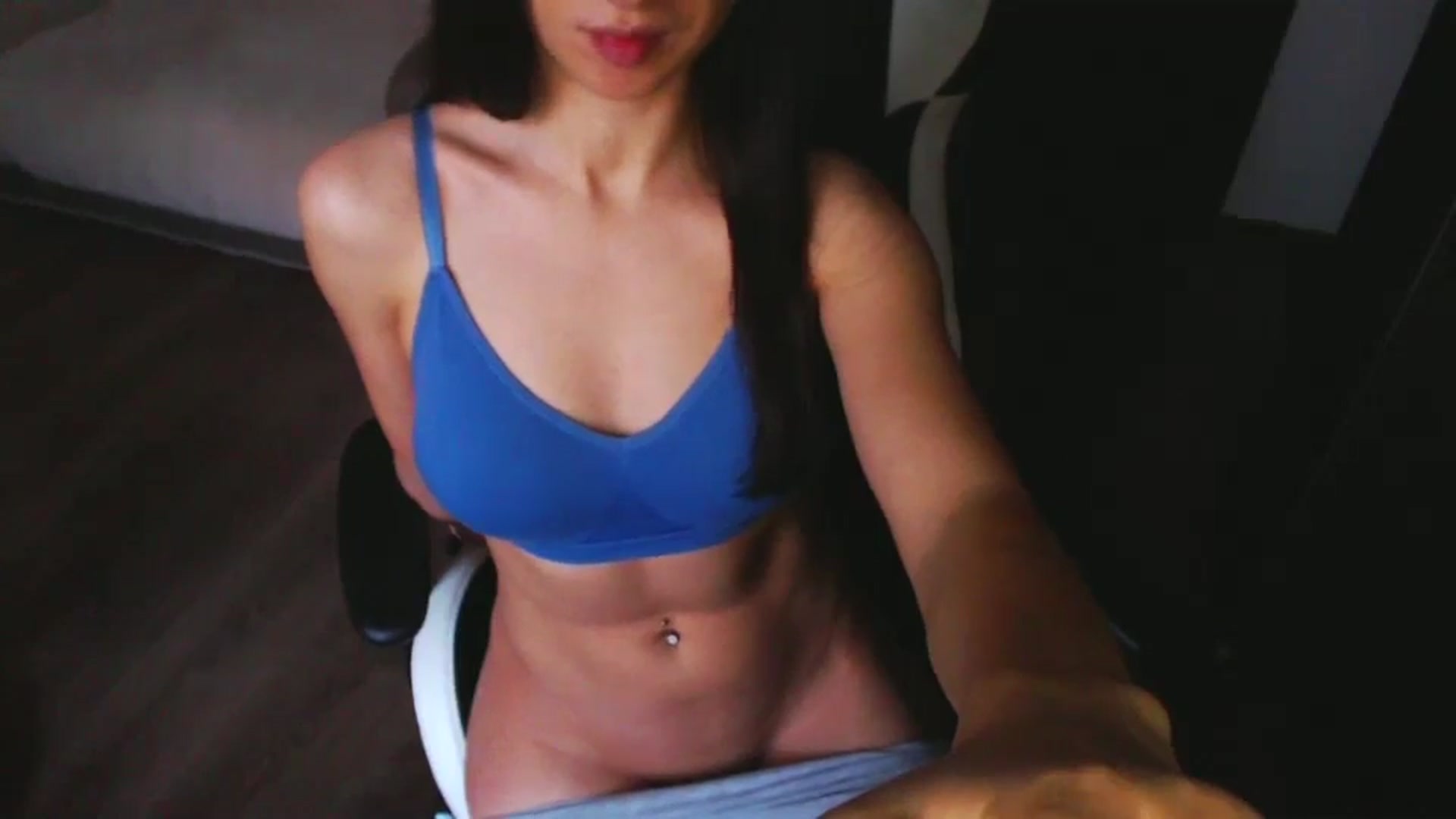 Gallery image thumbnail from InnaVeles's myfreecams stream on, 12/17/2024, 08:22 image 5 of 20