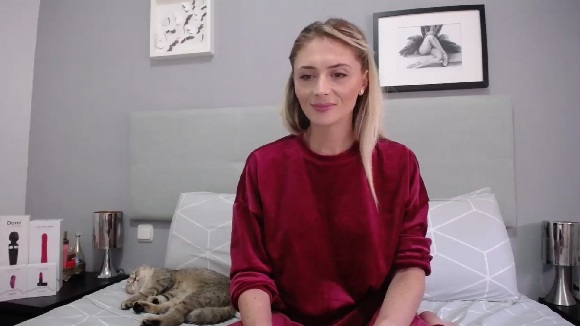 Gallery image thumbnail from Inna_inna1's myfreecams stream on, 09/19/2023, 14:19 image 9 of 20