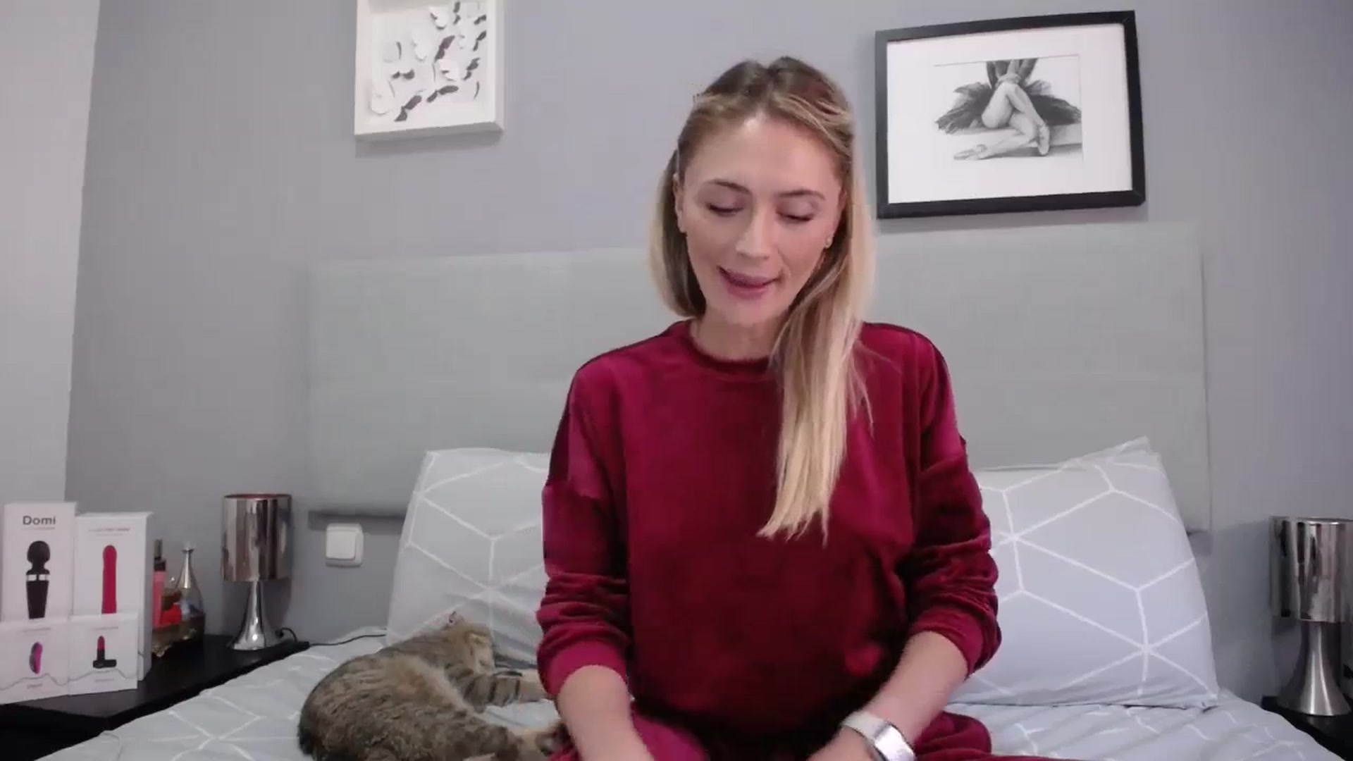 Gallery image thumbnail from Inna_inna1's myfreecams stream on, 09/19/2023, 14:19 image 15 of 20