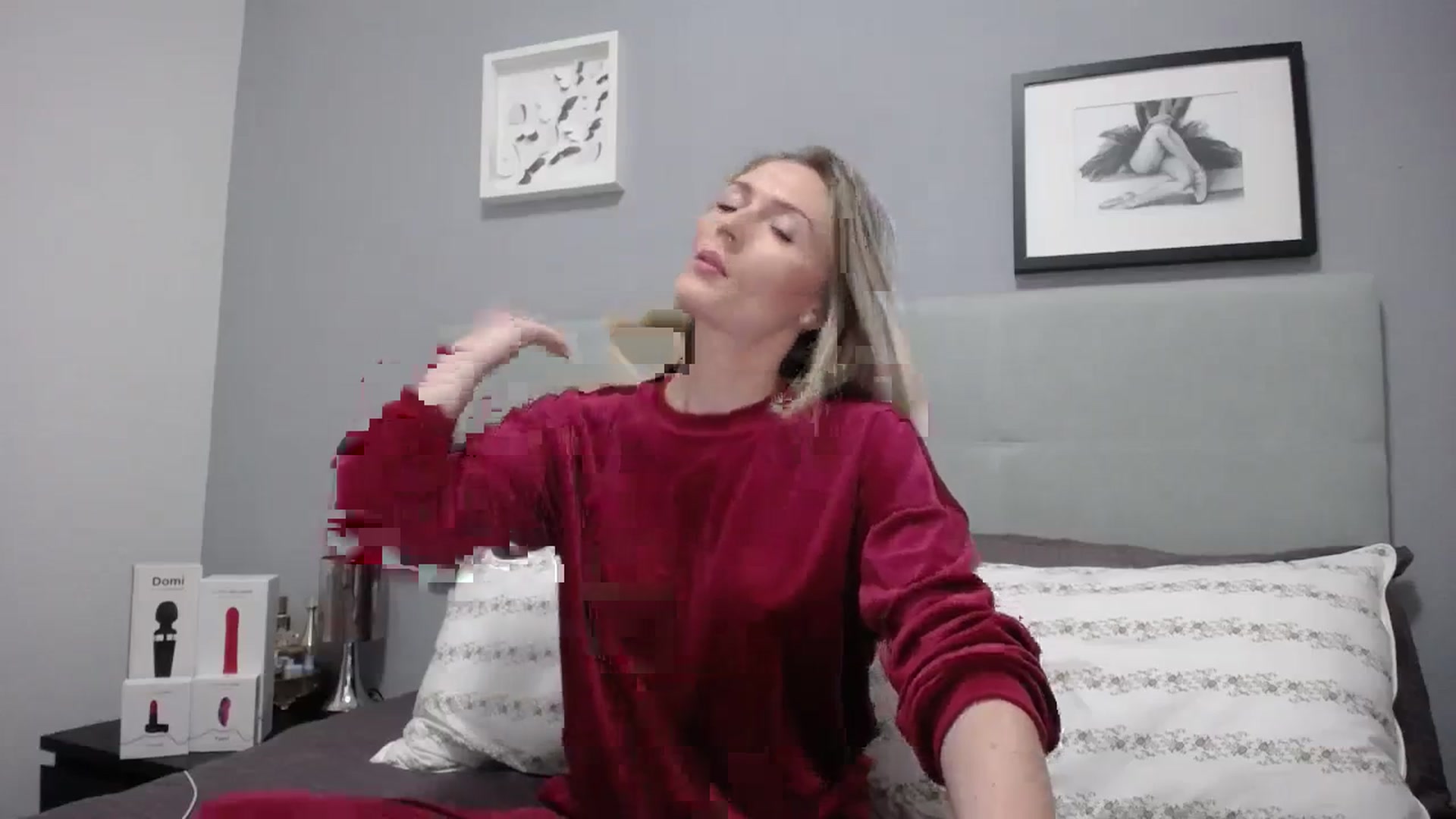 Gallery image thumbnail from Inna_inna1's myfreecams stream on, 12/05/2023, 14:50 image 12 of 20