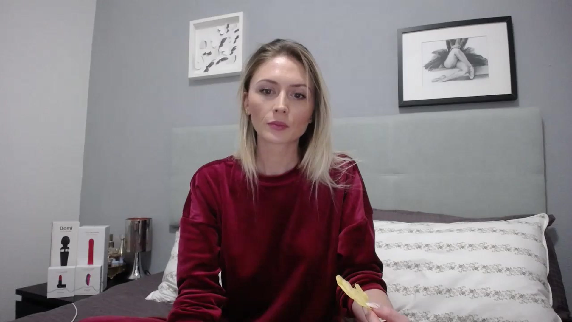 Gallery image thumbnail from Inna_inna1's myfreecams stream on, 12/05/2023, 14:50 image 13 of 20