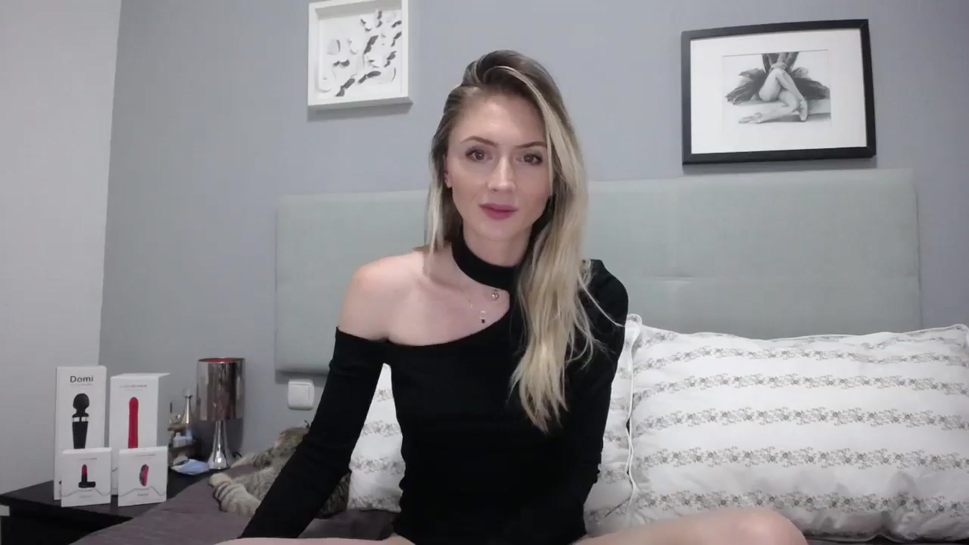 Gallery image thumbnail from Inna_inna1's myfreecams stream on, 12/07/2023, 14:58 image 10 of 20