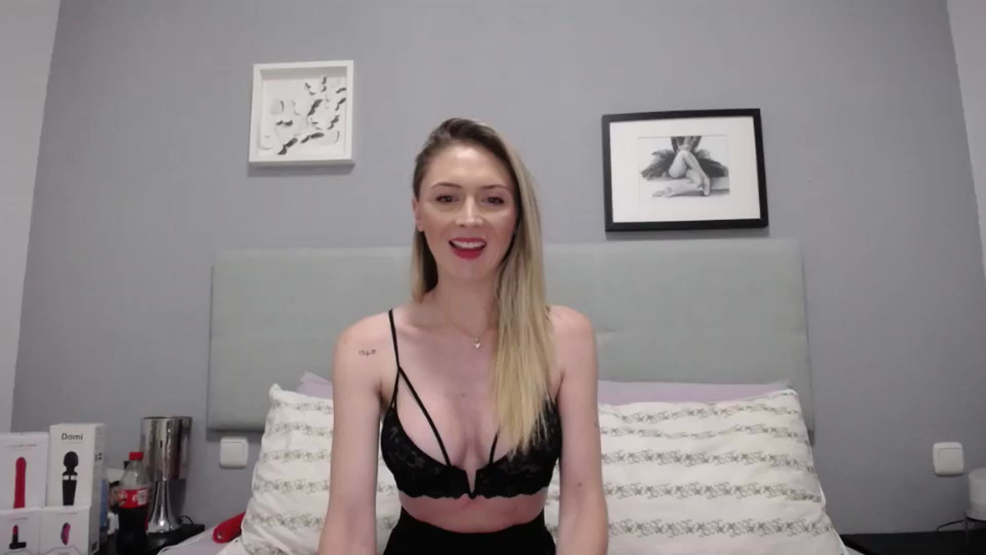 Gallery image thumbnail from Inna_inna1's myfreecams stream on, 07/01/2024, 13:43 image 1 of 20