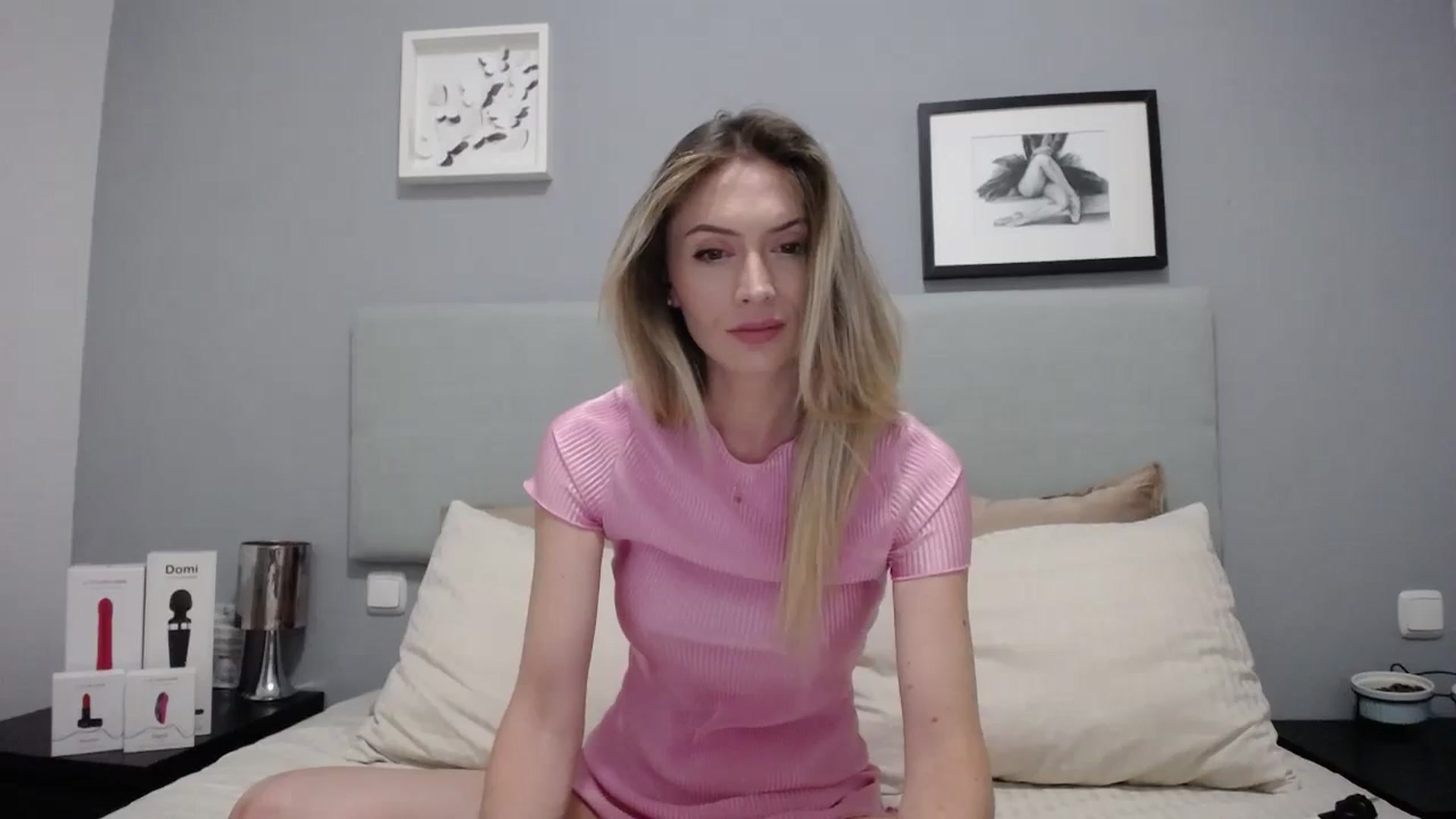 Gallery image thumbnail from Inna_inna1's myfreecams stream on, 09/17/2024, 14:01 image 15 of 20