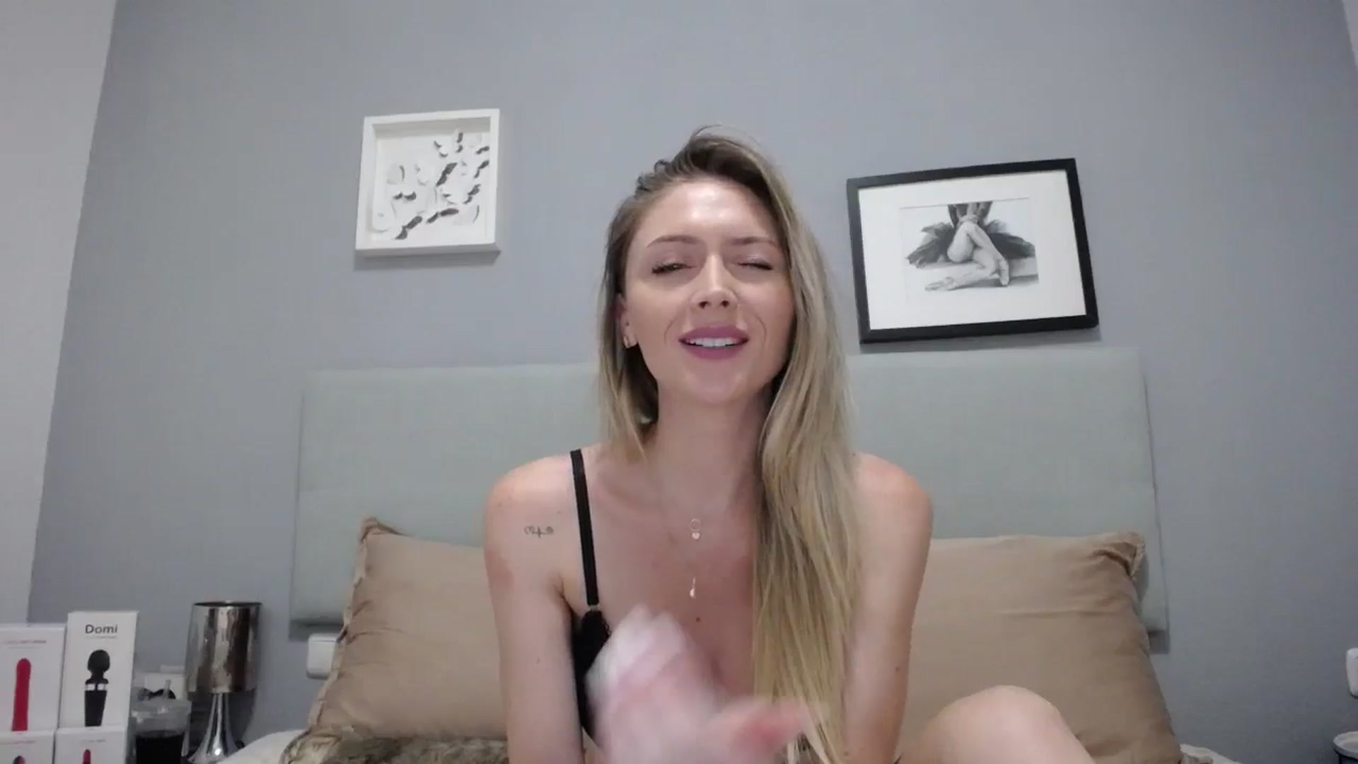 Gallery image thumbnail from Inna_inna1's myfreecams stream on, 10/16/2024, 14:56 image 7 of 20