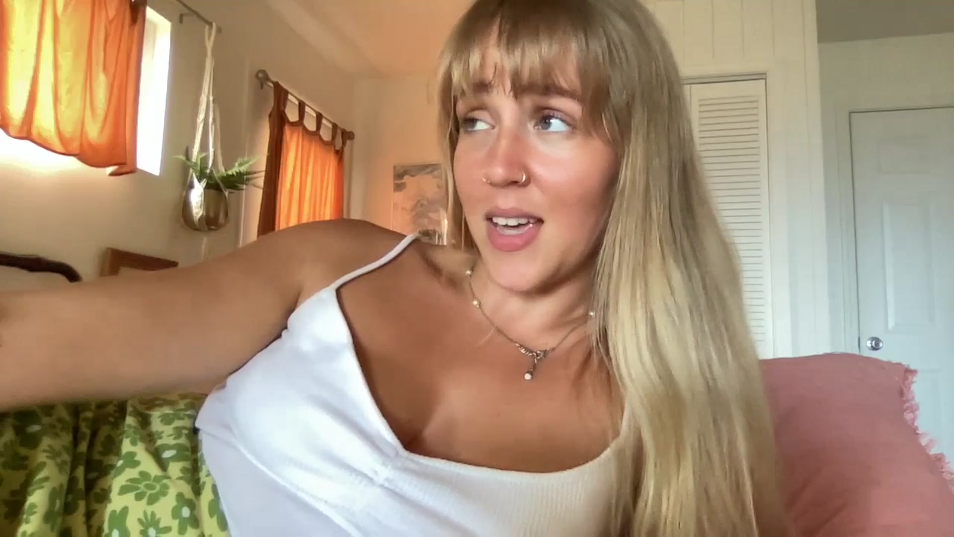 Gallery image thumbnail from InnocentIv's myfreecams stream on, 07/16/2023, 23:30 image 3 of 20