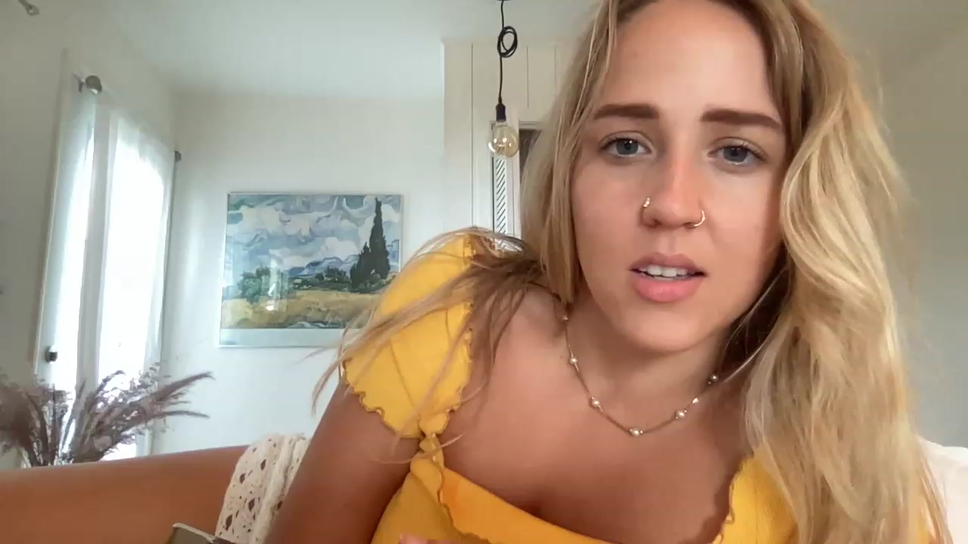 Gallery image thumbnail from InnocentIvy22's myfreecams stream on, 01/02/2023, 01:58 image 19 of 20
