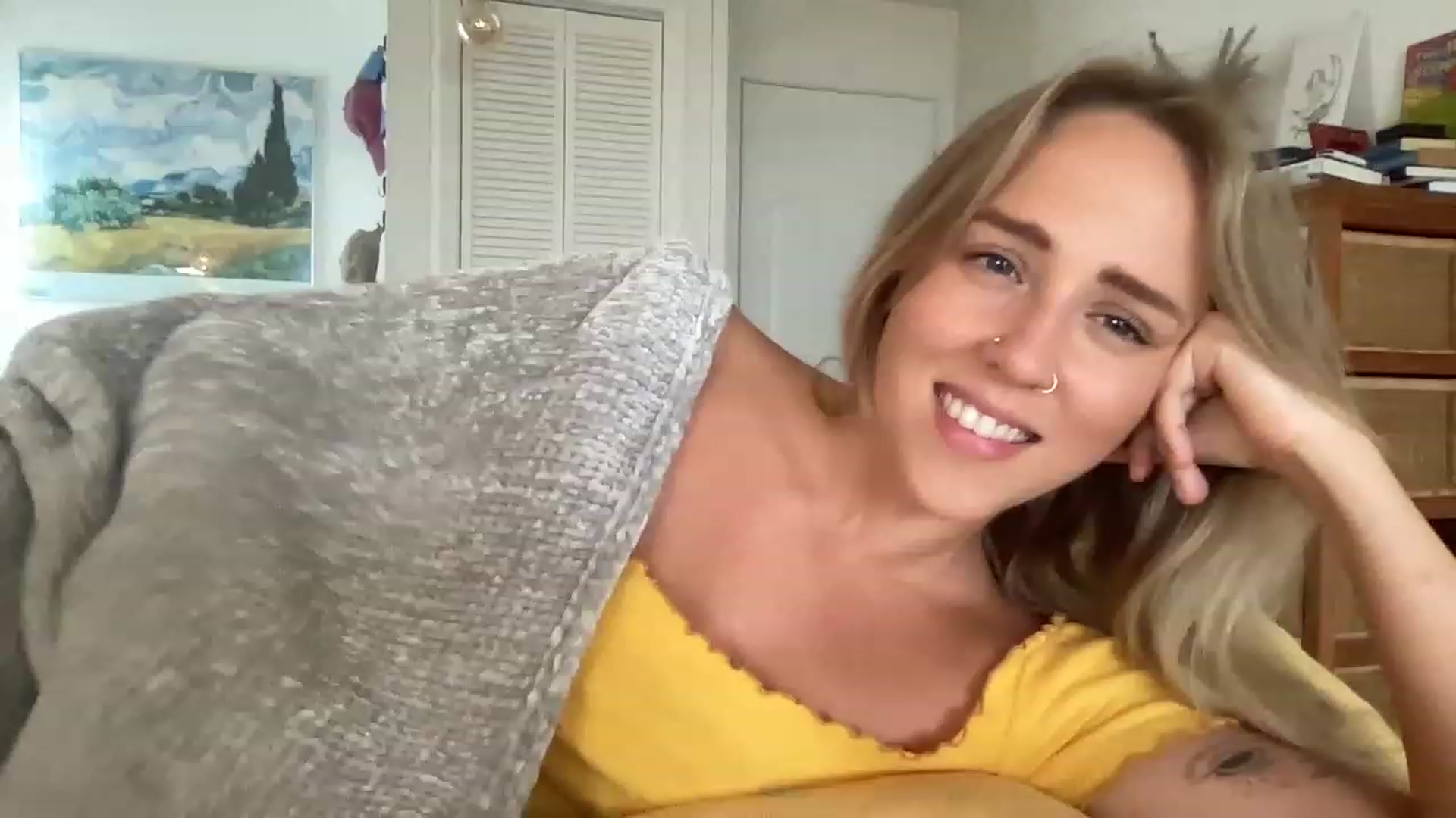 Gallery image thumbnail from InnocentIvy22's myfreecams stream on, 01/31/2023, 24:04 image 2 of 20