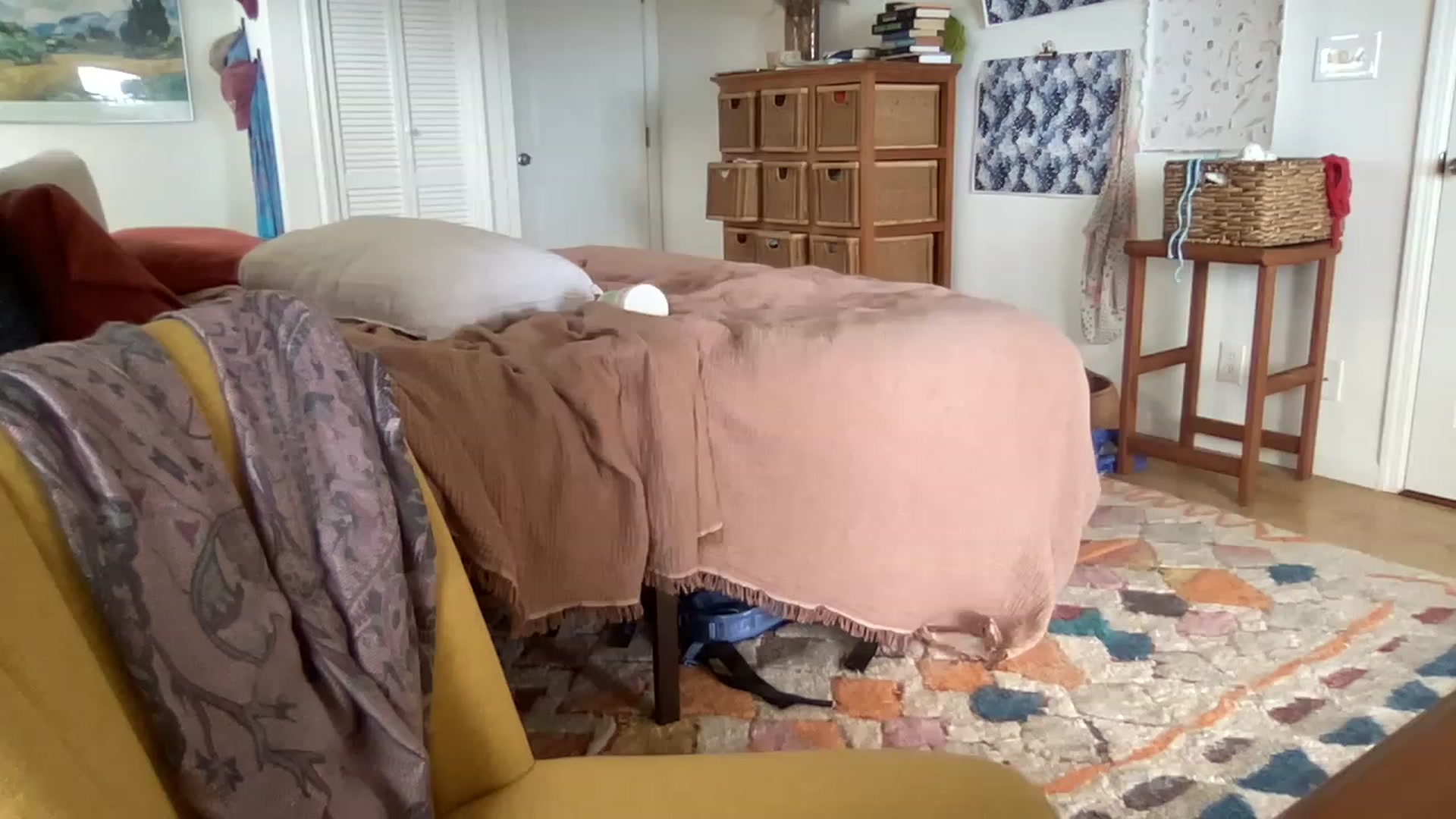 Gallery image thumbnail from InnocentIvy22's myfreecams stream on, 04/01/2023, 21:23 image 8 of 20