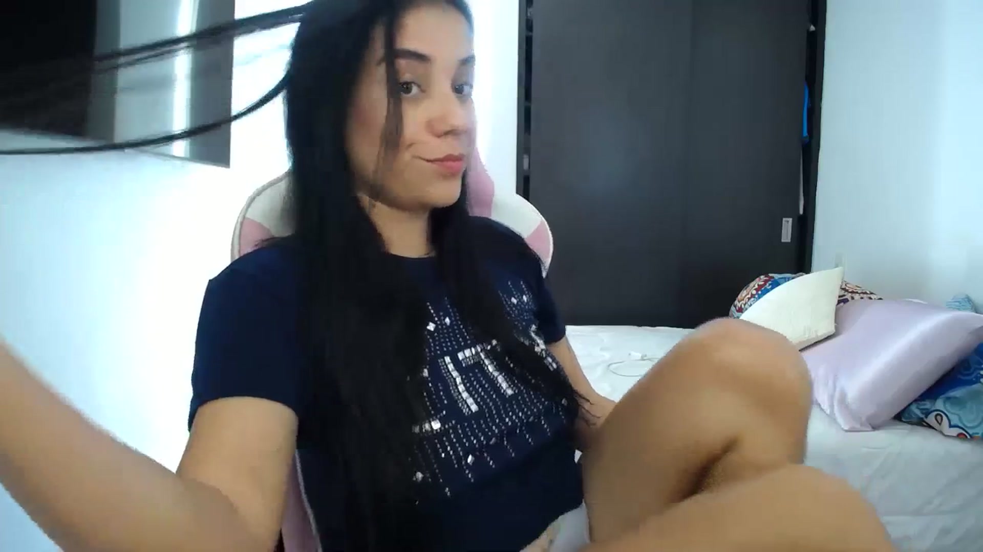 Gallery image thumbnail from InnocentJen's myfreecams stream on, 12/11/2023, 14:17 image 5 of 20