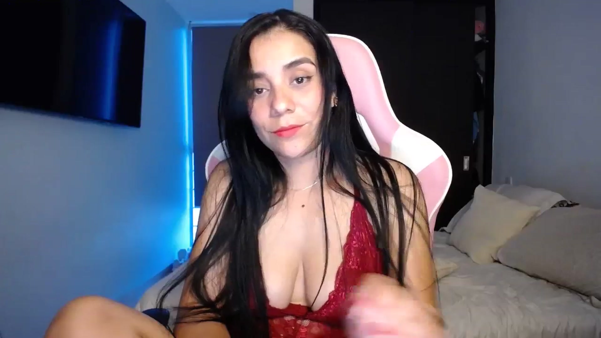 Gallery image thumbnail from InnocentJen's myfreecams stream on, 12/22/2023, 22:52 image 11 of 20