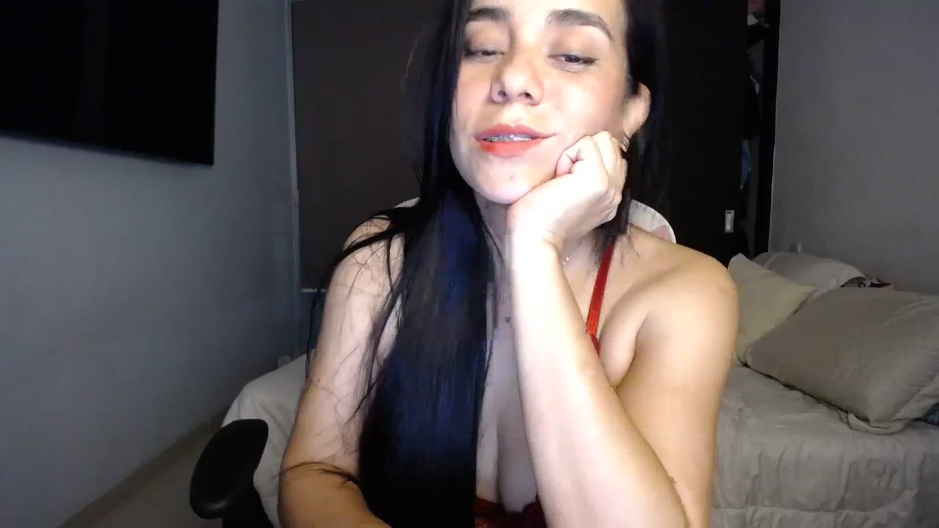Gallery image thumbnail from InnocentJen's myfreecams stream on, 12/22/2023, 23:43 image 8 of 20